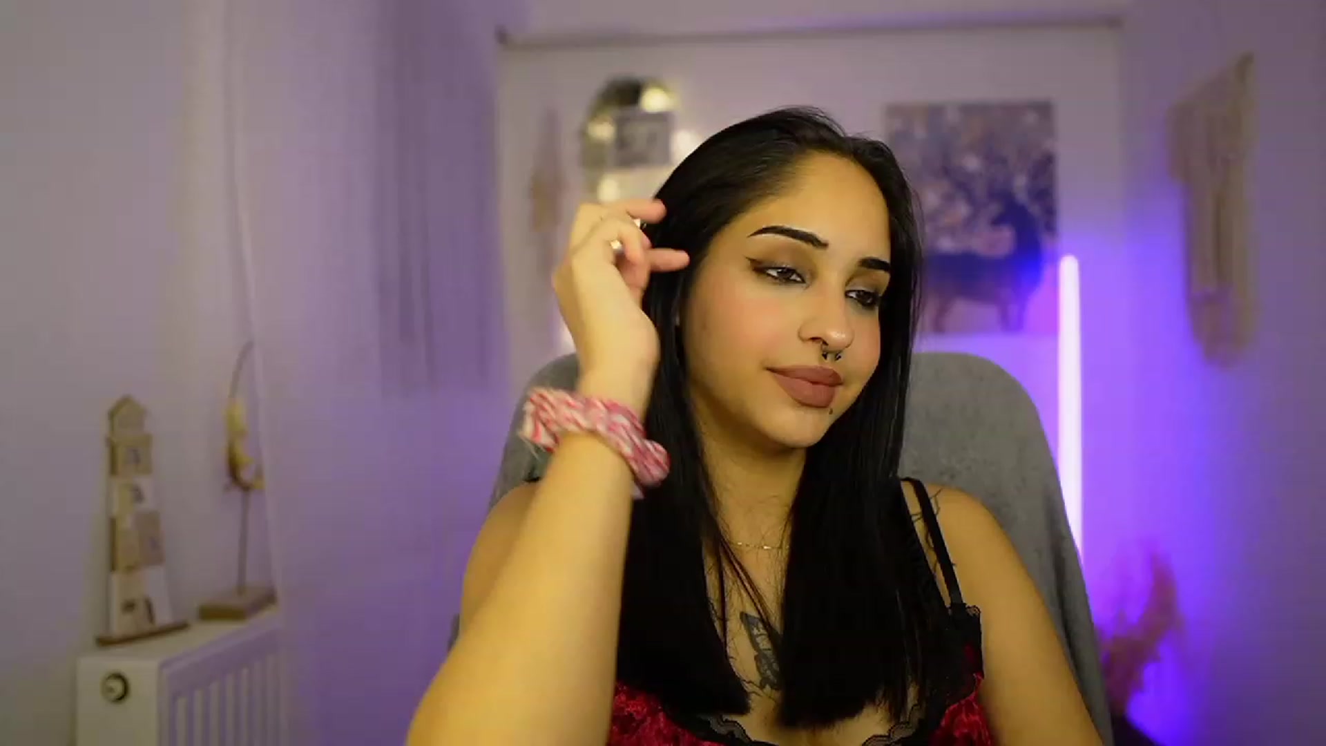 Gallery image thumbnail from Eve_Sweet18's myfreecams stream on, 01/27/2024, 22:04 image 11 of 20
