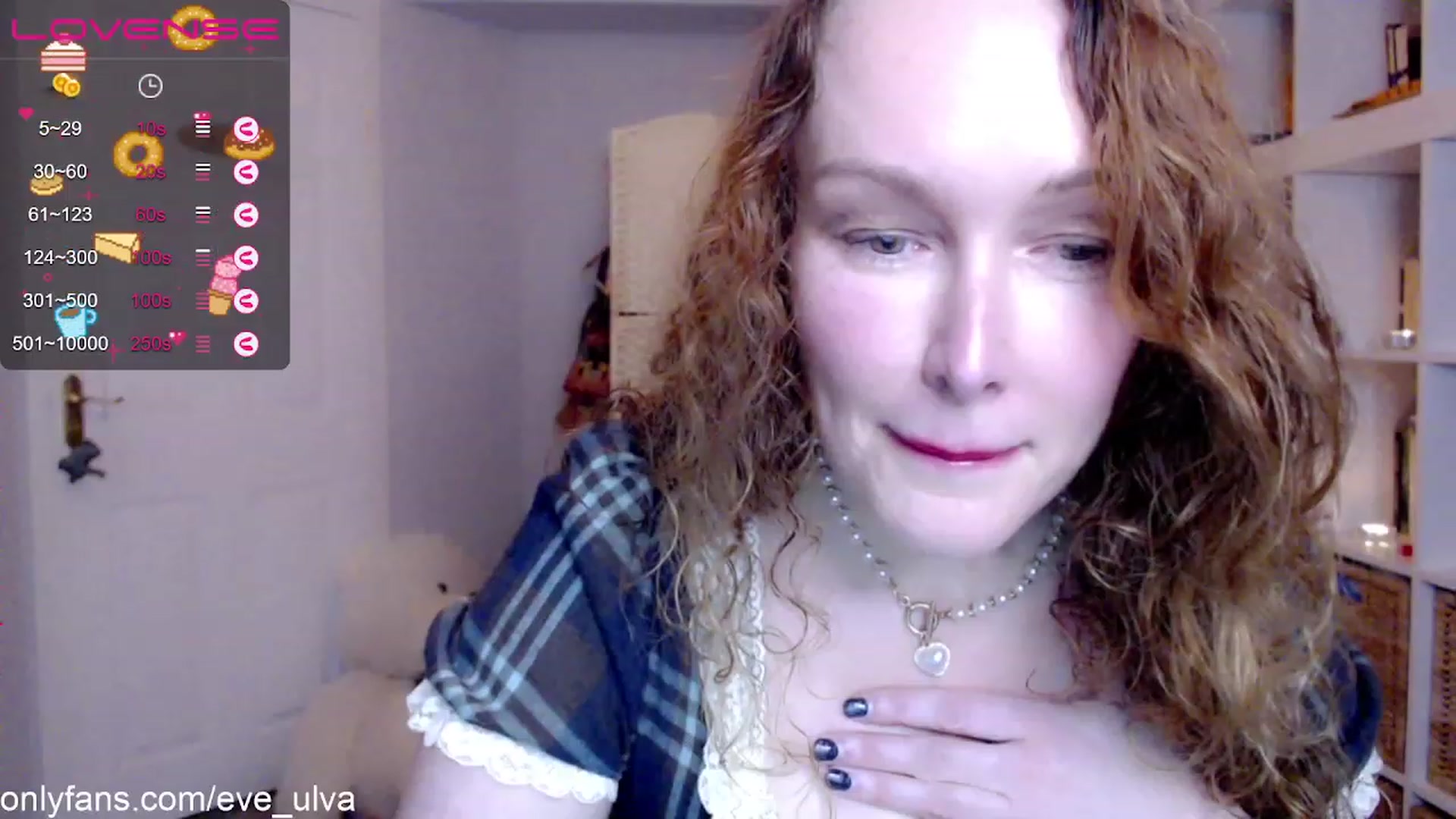 Gallery image thumbnail from Eve_Ulva's myfreecams stream on, 12/28/2022, 19:00 image 6 of 20