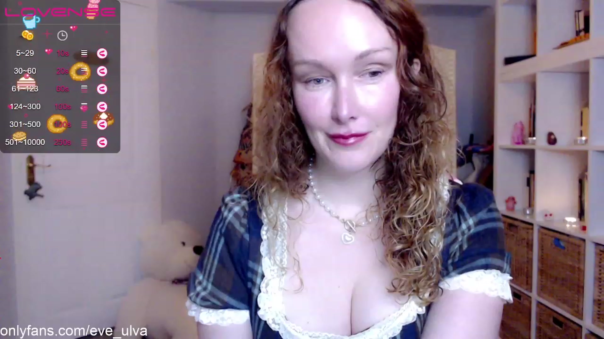 Gallery image thumbnail from Eve_Ulva's myfreecams stream on, 12/28/2022, 19:00 image 8 of 20