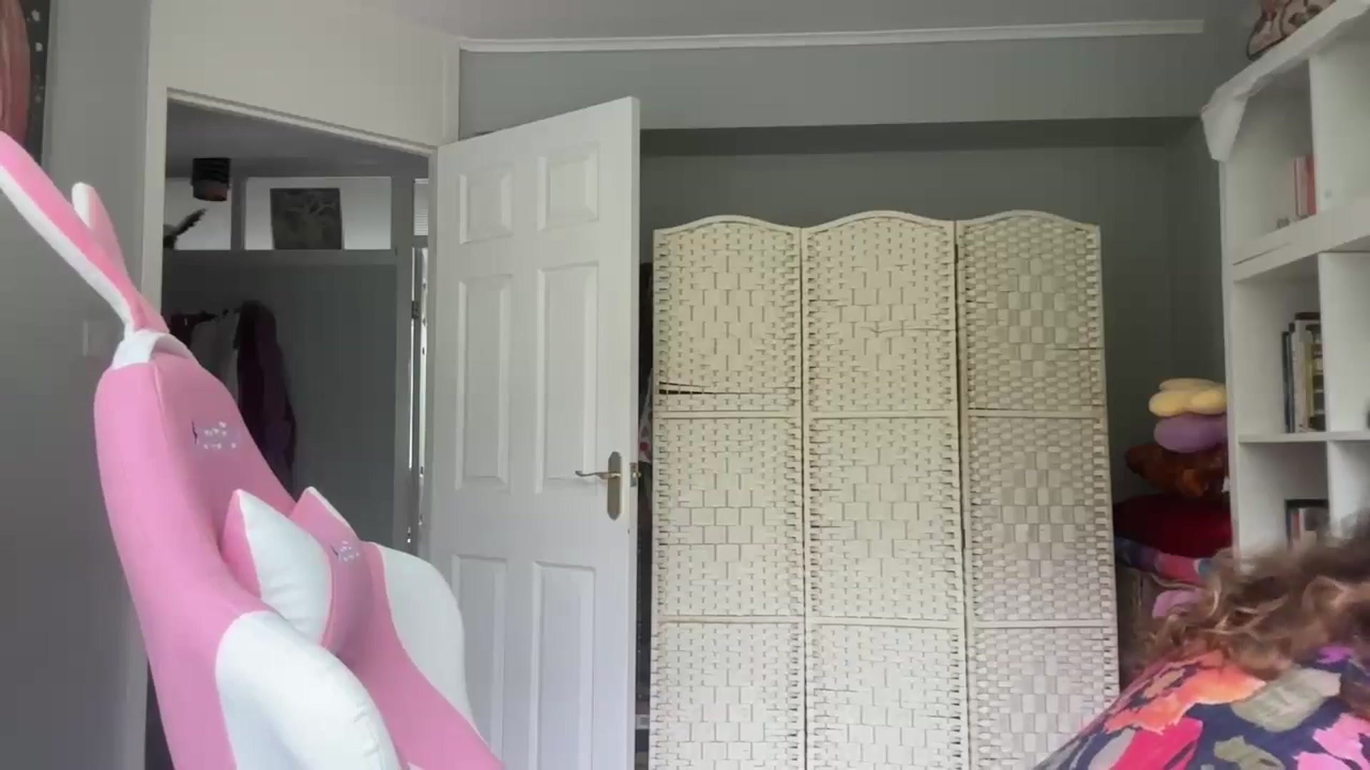 Gallery image thumbnail from Eve_Ulva's myfreecams stream on, 05/02/2024, 19:53 image 2 of 20