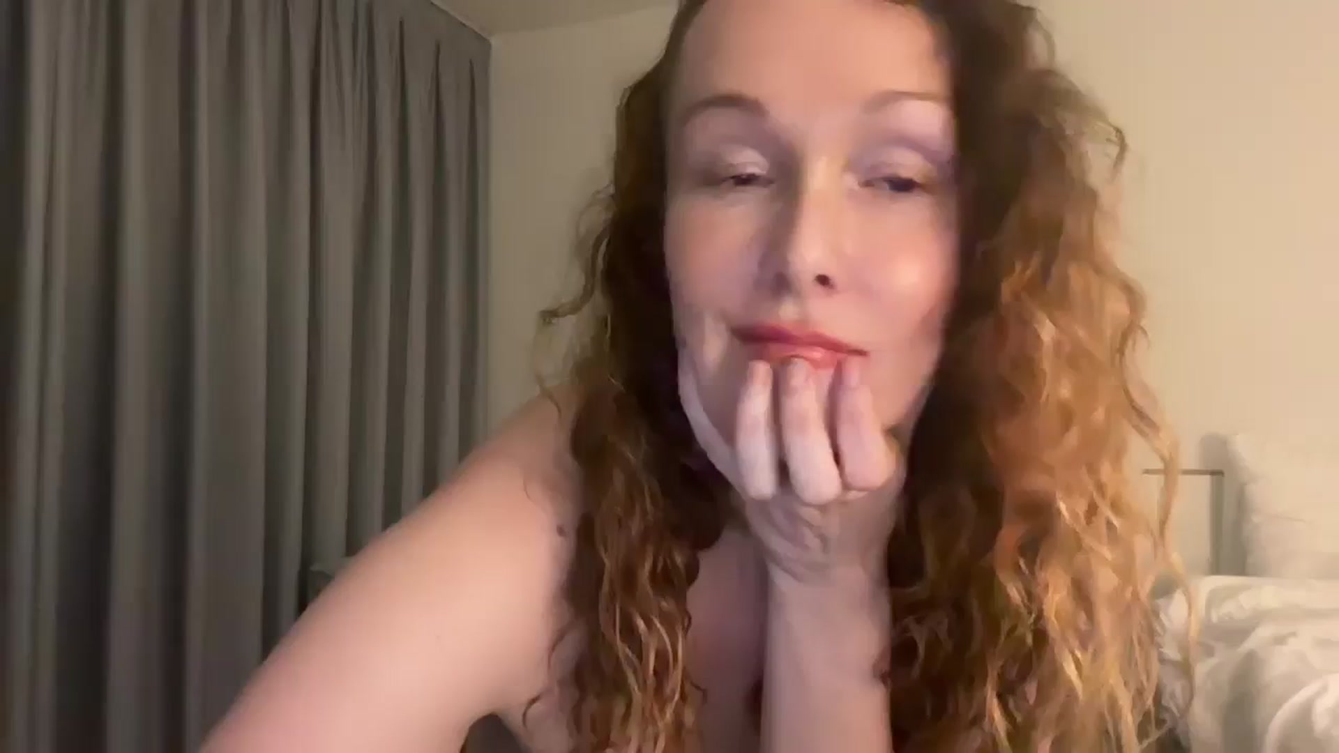 Gallery image thumbnail from Eve_Ulva's myfreecams stream on, 09/22/2024, 04:45 image 8 of 20