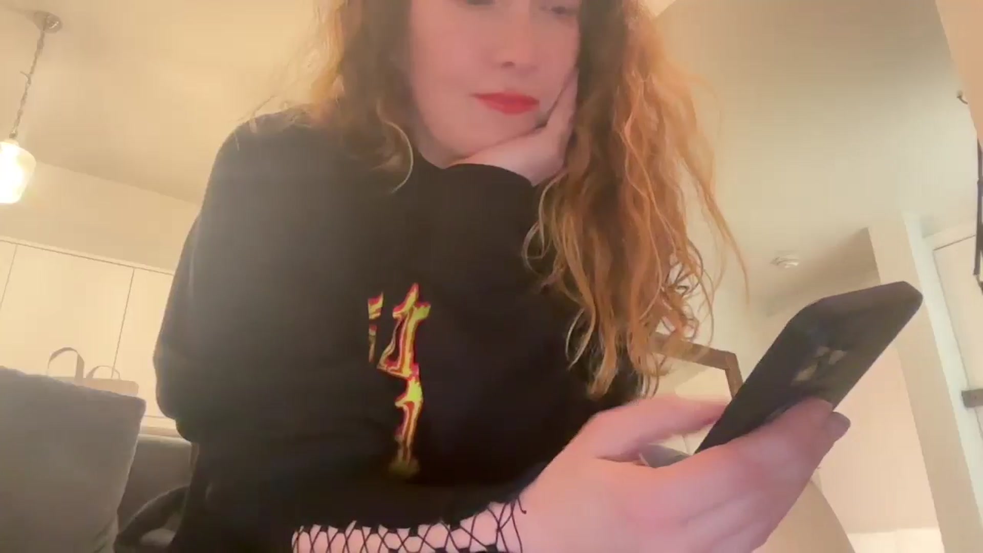 Gallery image thumbnail from Eve_Ulva's myfreecams stream on, 11/15/2024, 01:01 image 18 of 20
