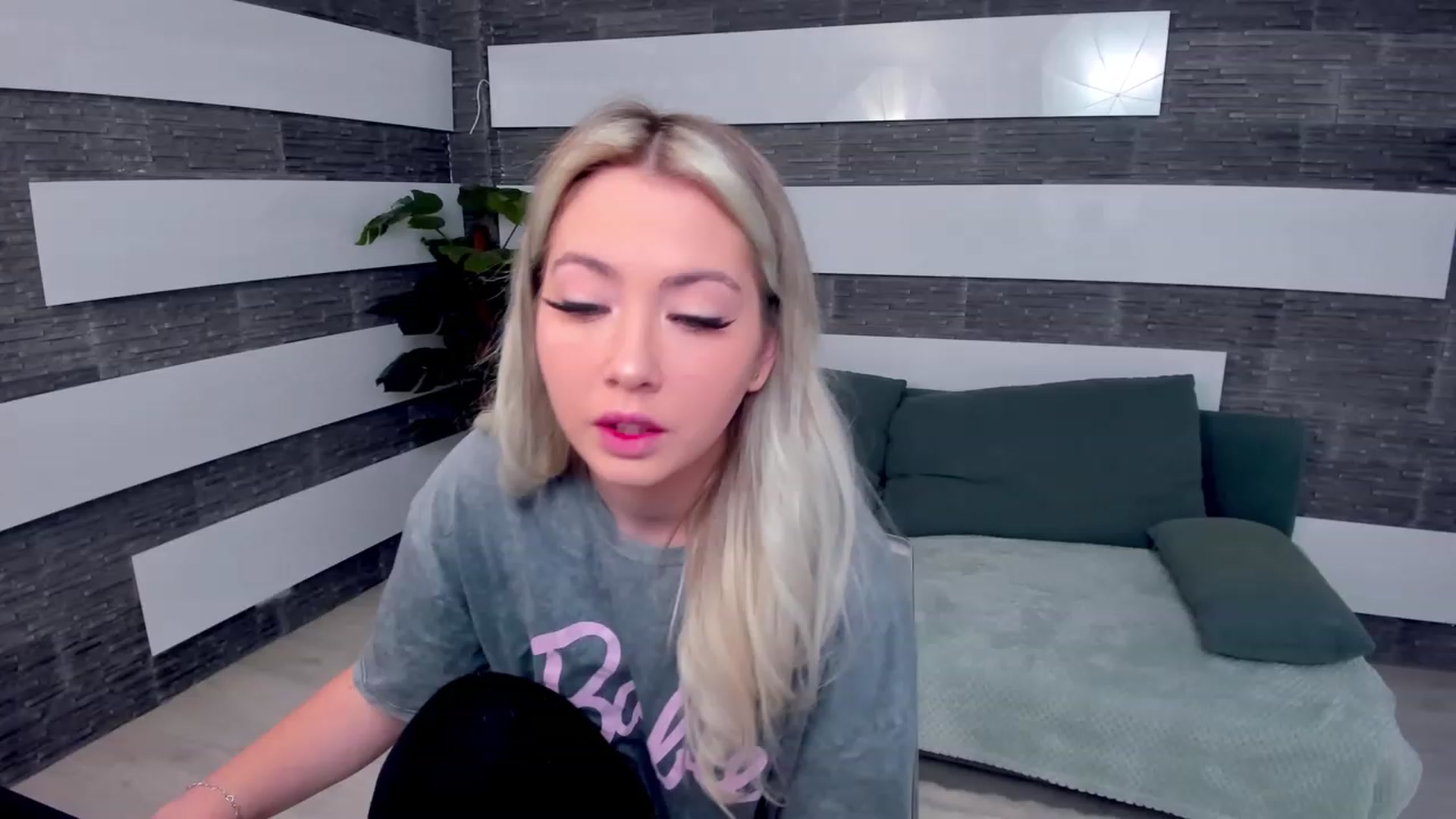 Gallery image thumbnail from Eve_XD's myfreecams stream on, 01/16/2024, 09:45 image 3 of 20