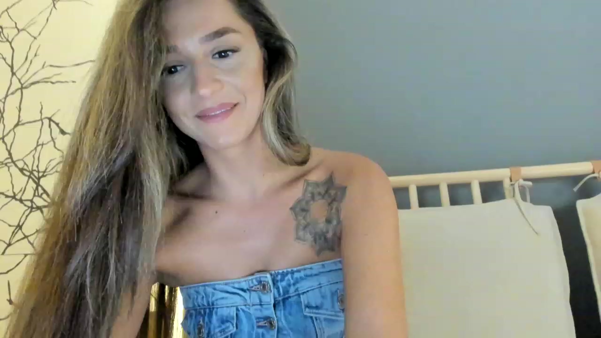 Gallery image thumbnail from Eve___'s myfreecams stream on, 11/26/2022, 16:47 image 8 of 20