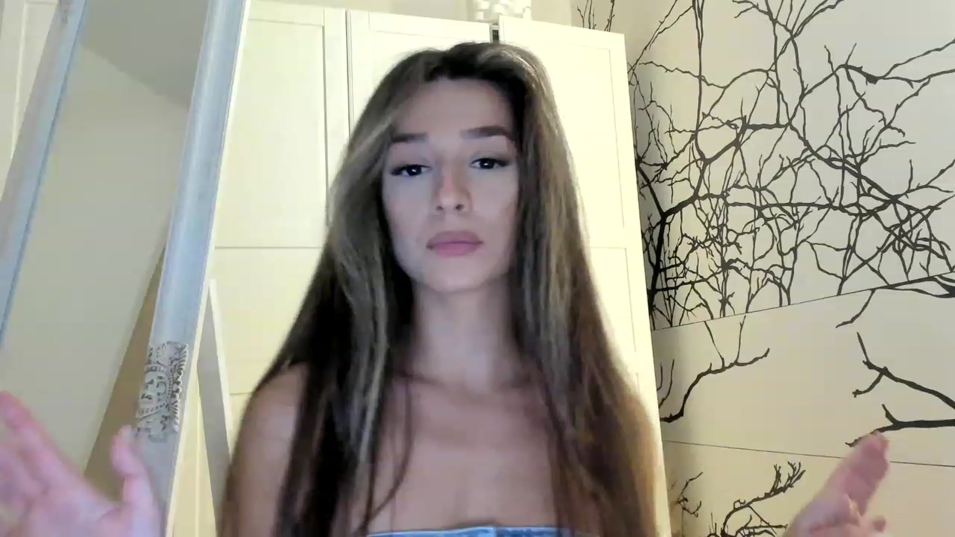 Gallery image thumbnail from Eve___'s myfreecams stream on, 11/26/2022, 16:47 image 17 of 20