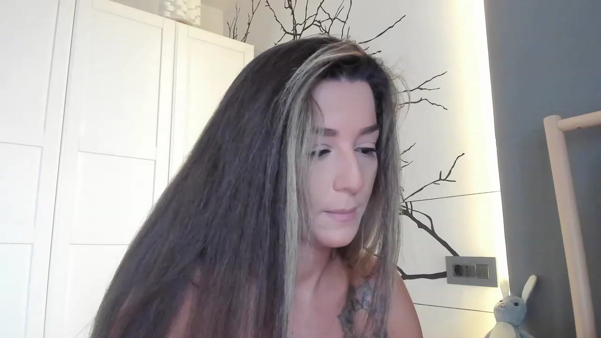 Gallery image thumbnail from Eve___'s myfreecams stream on, 12/06/2022, 13:45 image 8 of 20