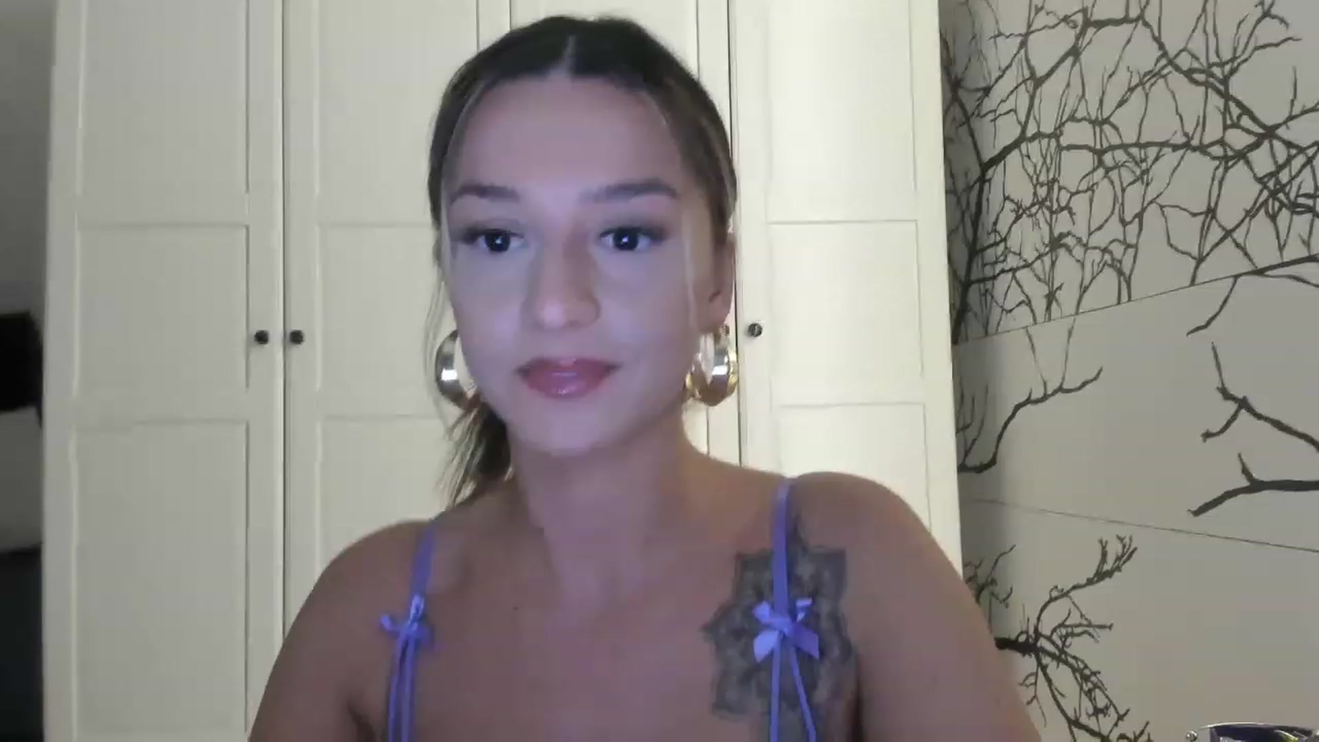 Gallery image thumbnail from Eve___'s myfreecams stream on, 12/07/2022, 16:40 image 13 of 20