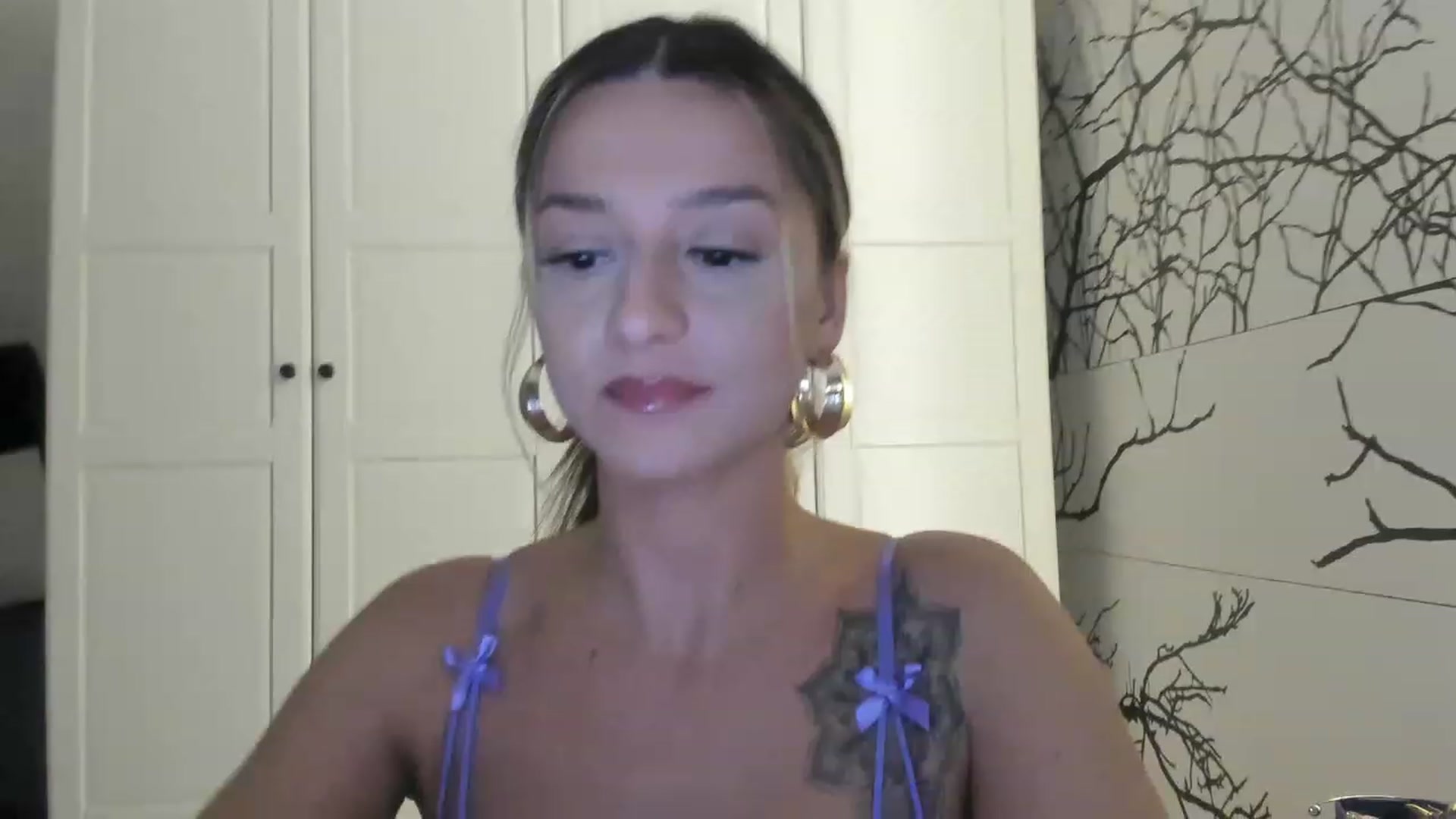 Gallery image thumbnail from Eve___'s myfreecams stream on, 12/07/2022, 16:40 image 14 of 20