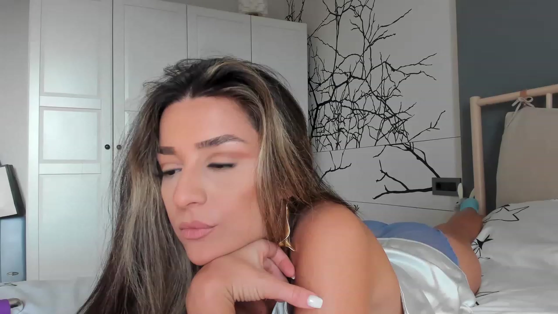 Gallery image thumbnail from Eve___'s myfreecams stream on, 12/09/2022, 13:07 image 16 of 20