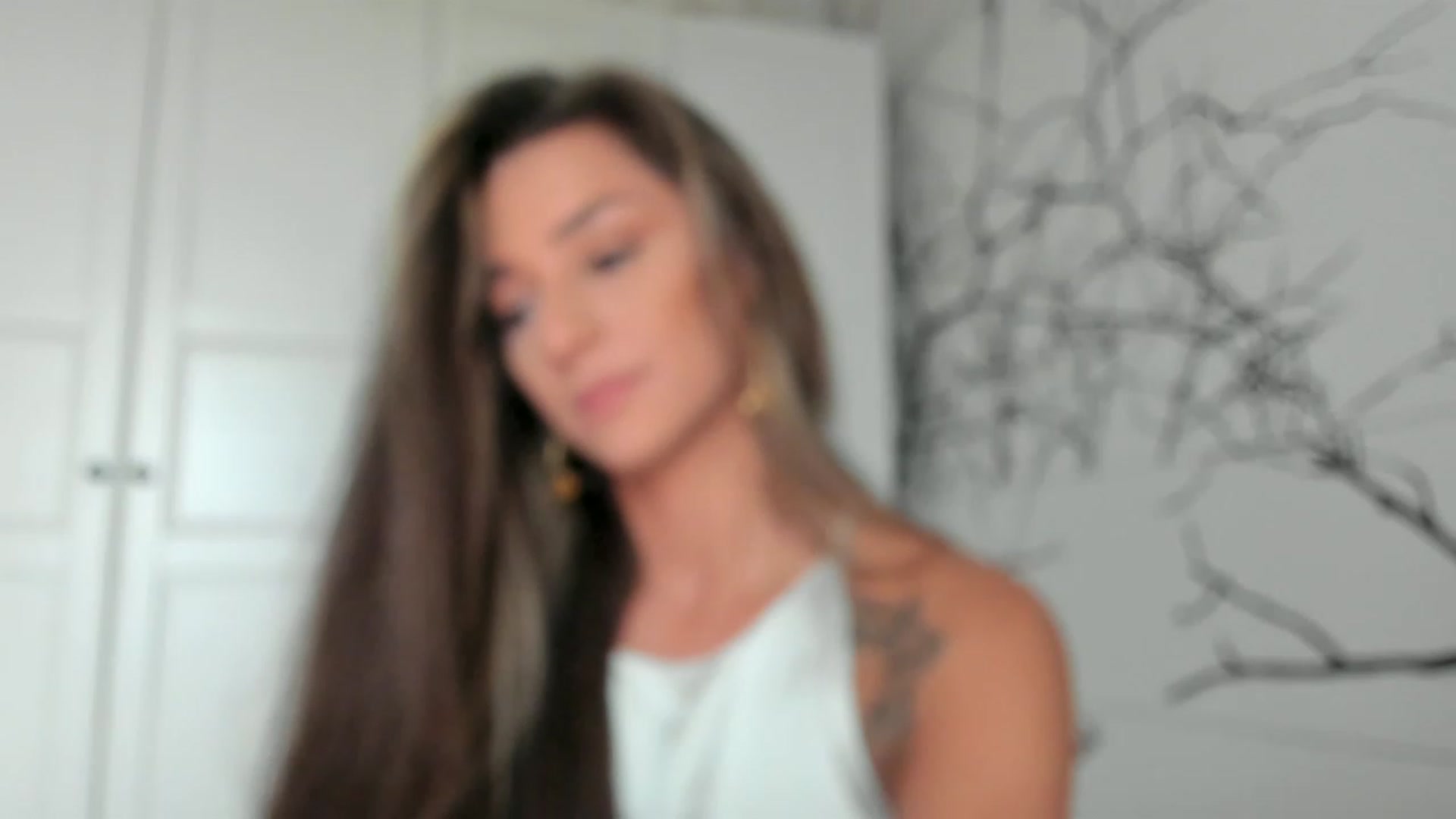 Gallery image thumbnail from Eve___'s myfreecams stream on, 12/09/2022, 13:07 image 6 of 20