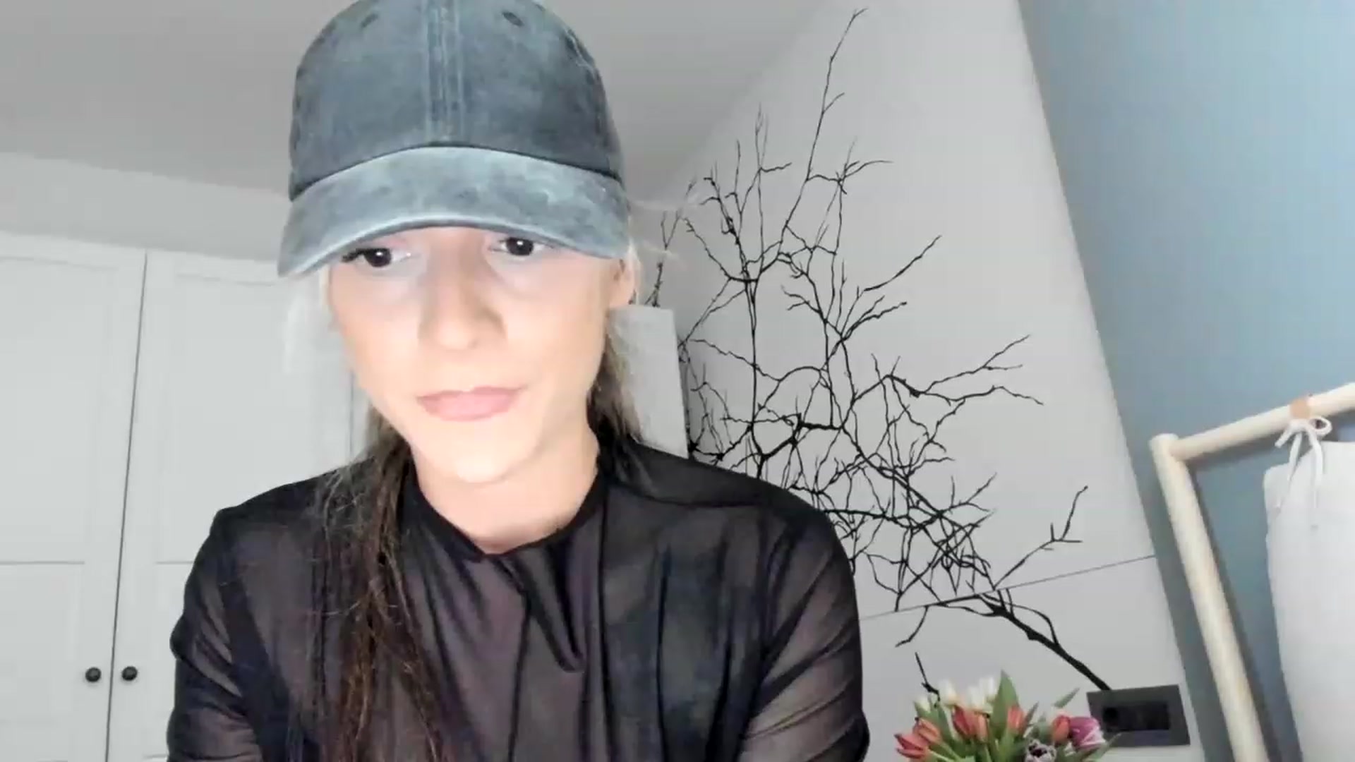 Gallery image thumbnail from Eve___'s myfreecams stream on, 02/07/2023, 16:19 image 18 of 20