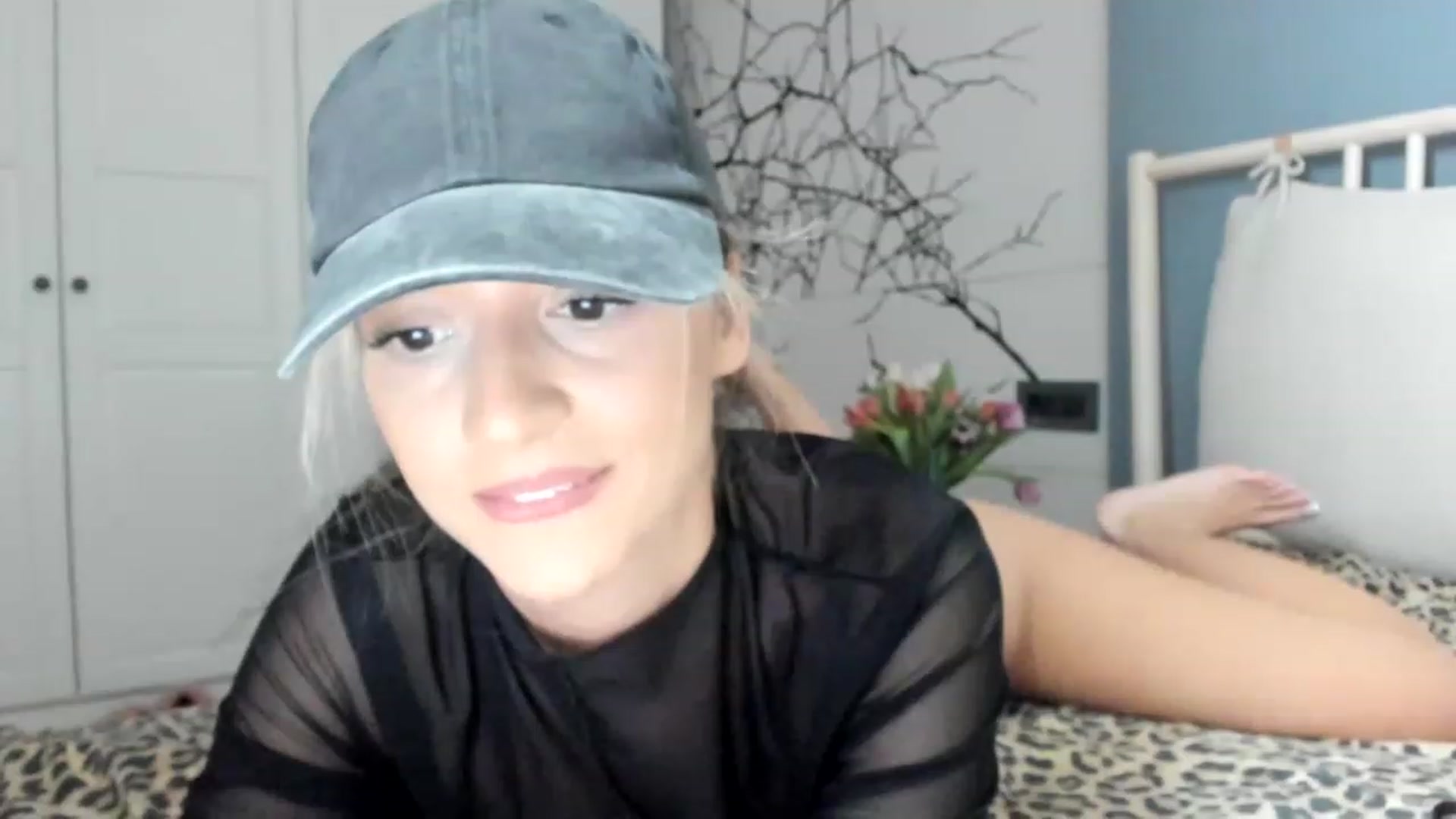 Gallery image thumbnail from Eve___'s myfreecams stream on, 02/07/2023, 16:19 image 11 of 20