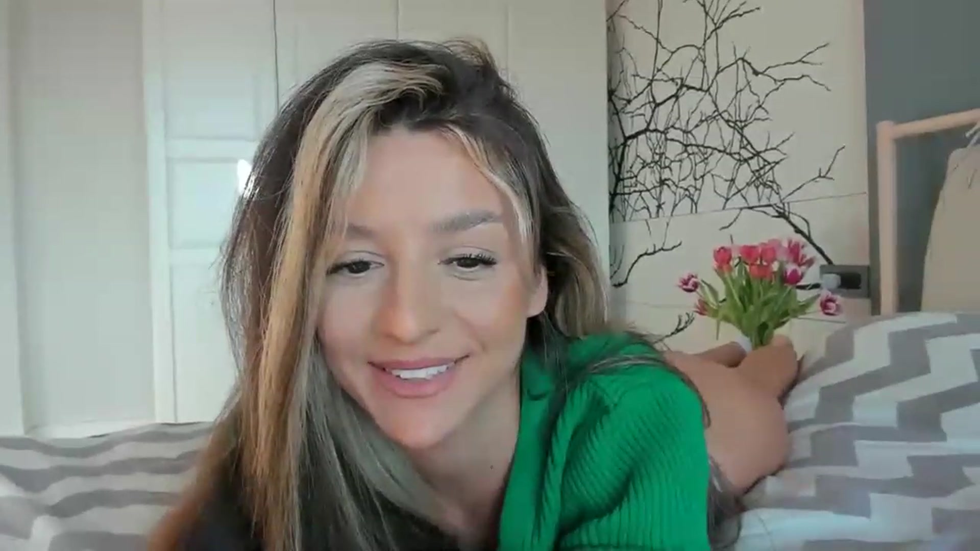 Gallery image thumbnail from Eve___'s myfreecams stream on, 02/09/2023, 14:18 image 11 of 20