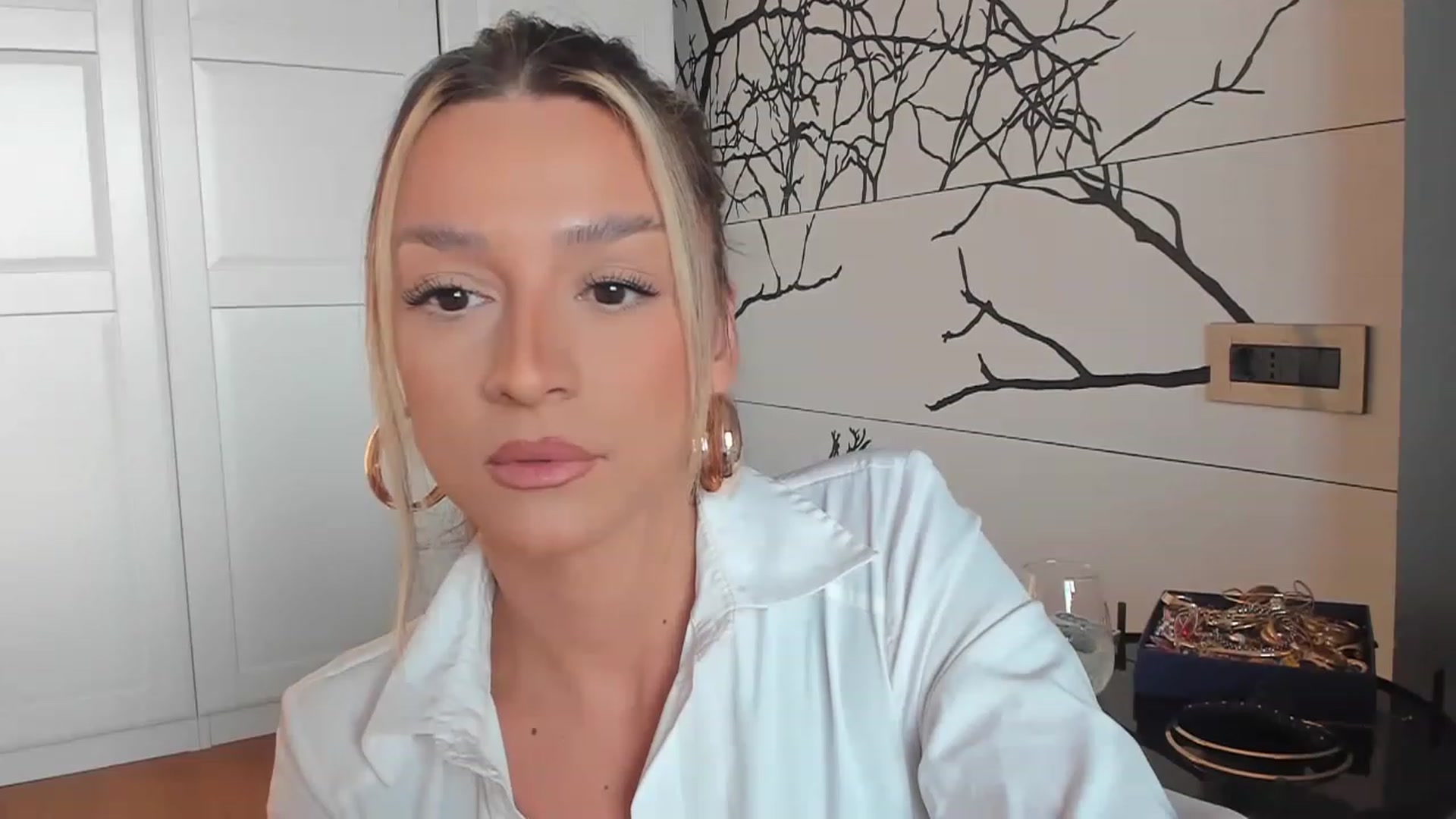 Gallery image thumbnail from Eve___'s myfreecams stream on, 02/12/2023, 15:02 image 9 of 20