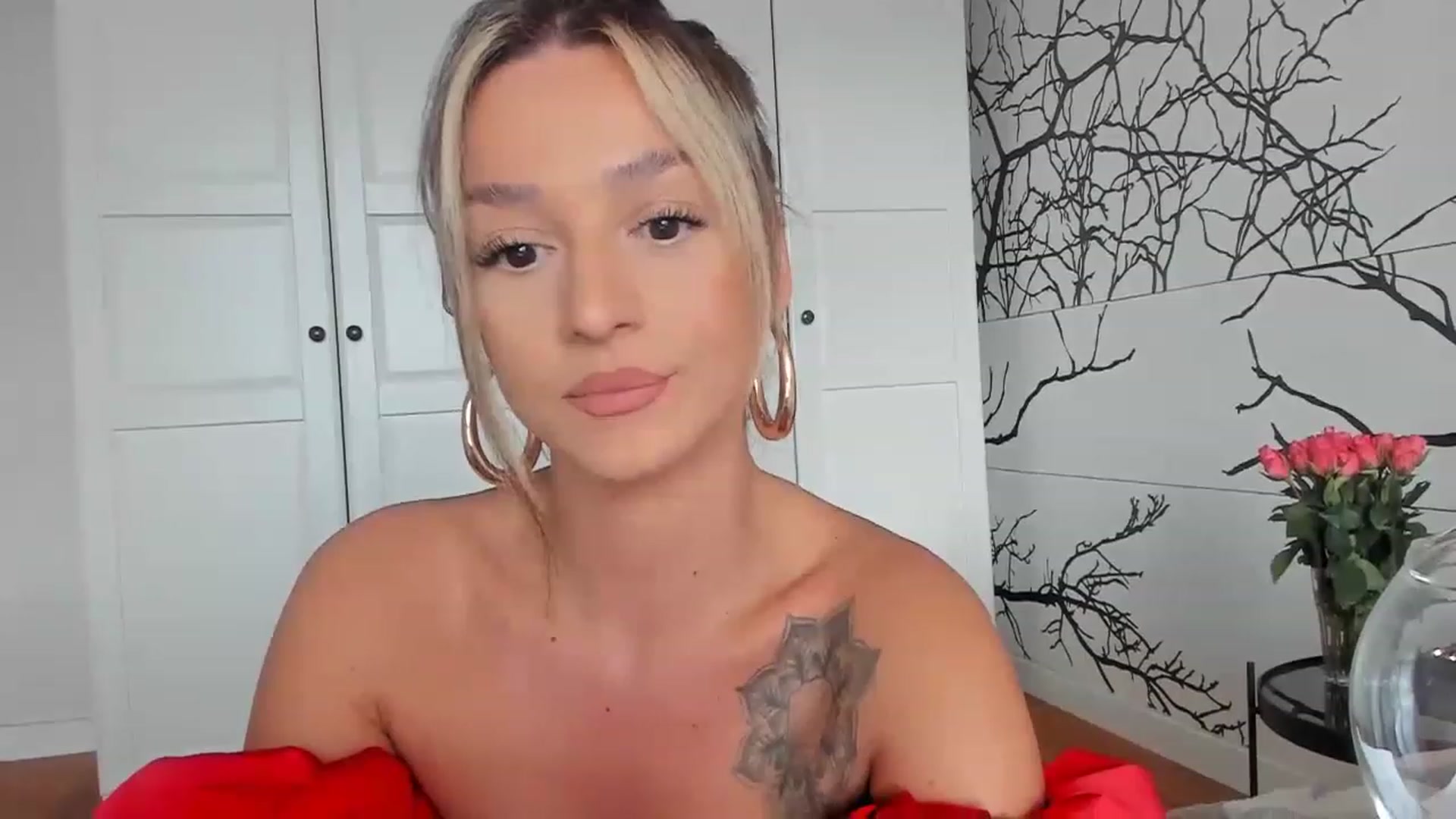 Gallery image thumbnail from Eve___'s myfreecams stream on, 02/14/2023, 13:48 image 18 of 20
