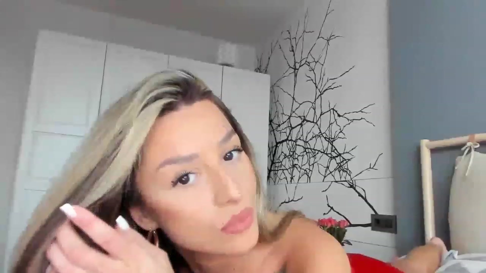 Gallery image thumbnail from Eve___'s myfreecams stream on, 02/14/2023, 14:42 image 17 of 20
