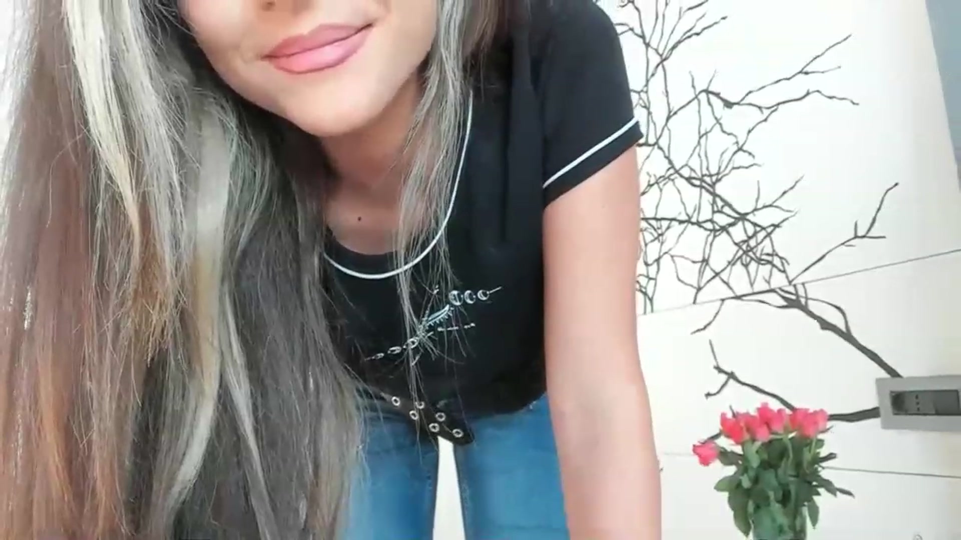 Gallery image thumbnail from Eve___'s myfreecams stream on, 02/15/2023, 13:40 image 15 of 20