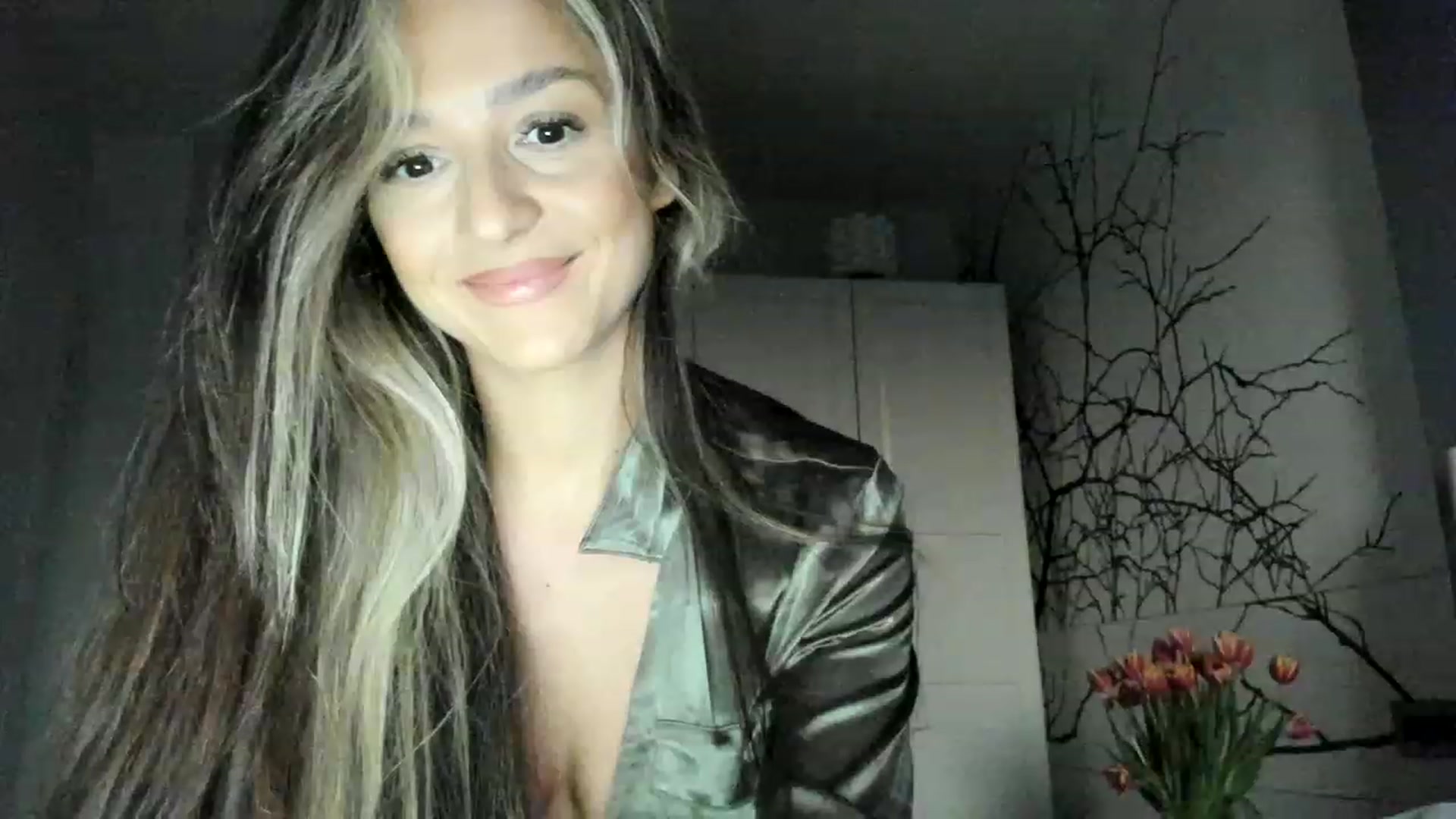 Gallery image thumbnail from Eve___'s myfreecams stream on, 03/01/2023, 16:48 image 3 of 20