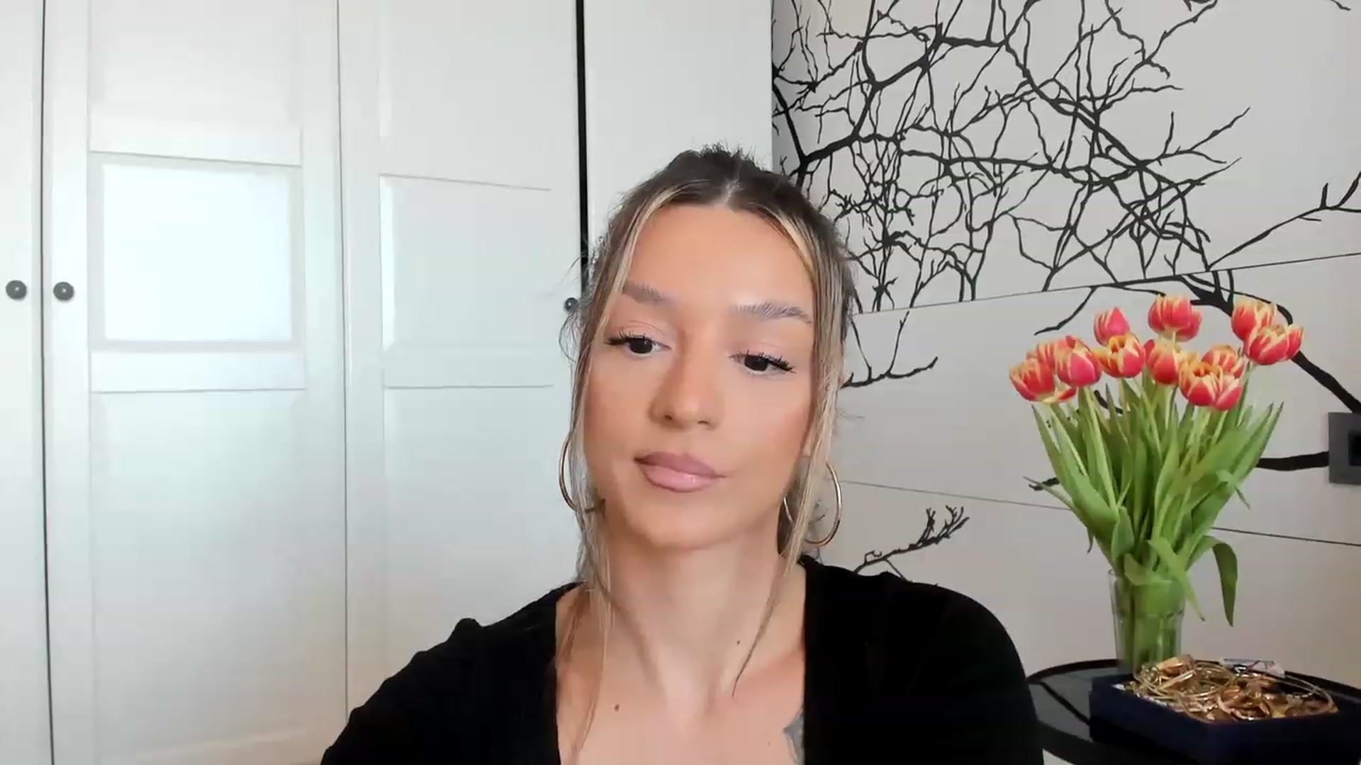 Gallery image thumbnail from Eve___'s myfreecams stream on, 03/02/2023, 13:23 image 5 of 20
