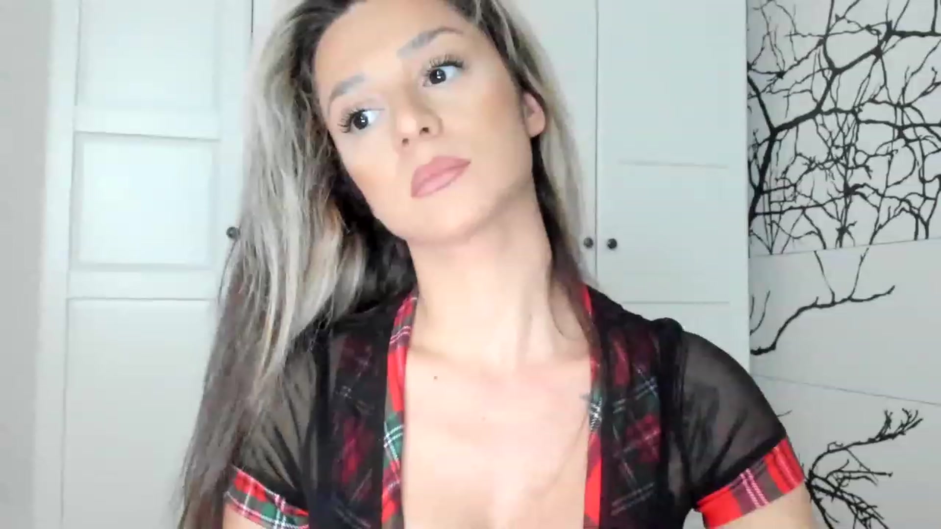 Gallery image thumbnail from Eve___'s myfreecams stream on, 03/05/2023, 15:31 image 17 of 20