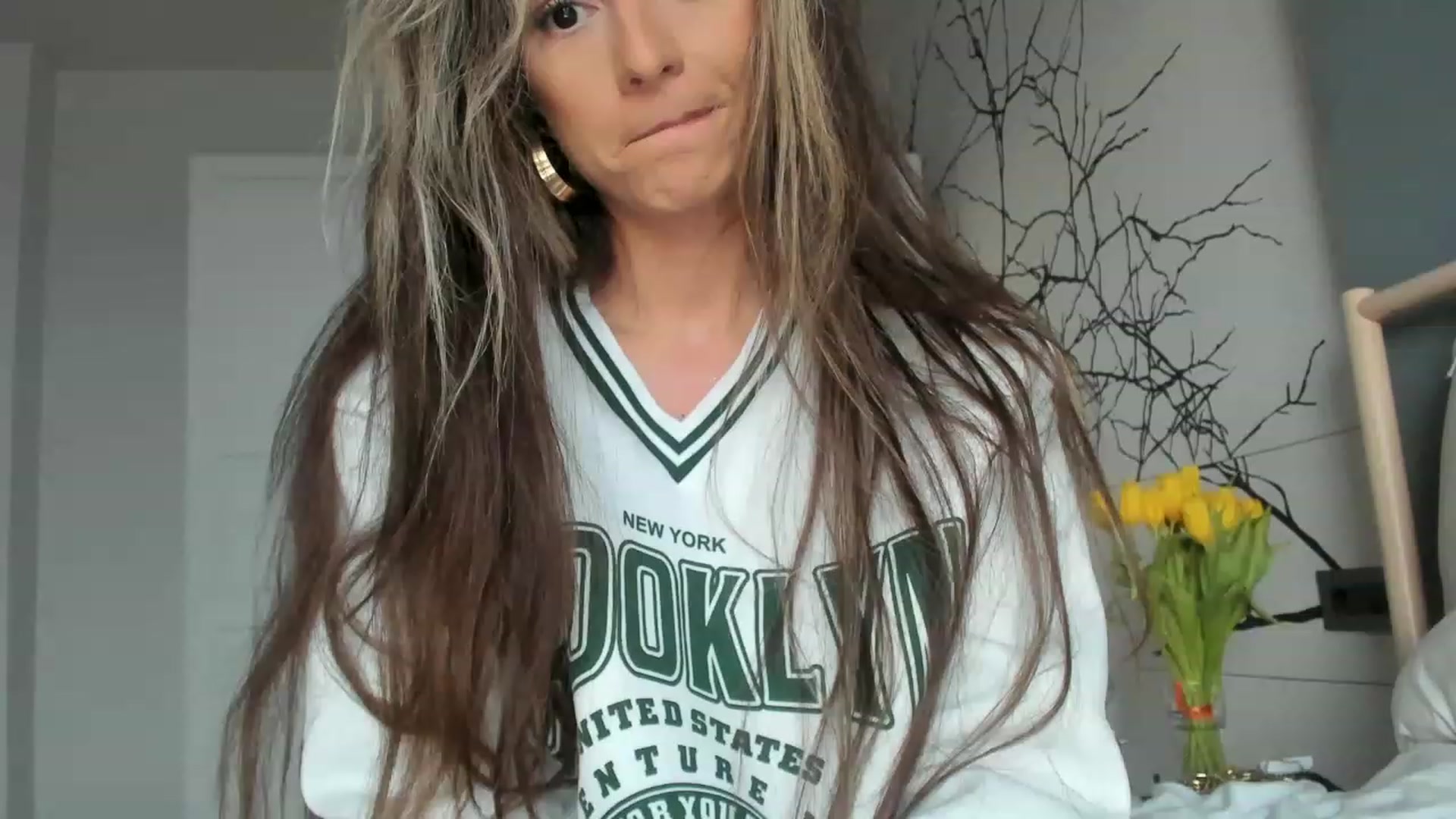 Gallery image thumbnail from Eve___'s myfreecams stream on, 03/10/2023, 15:43 image 7 of 20
