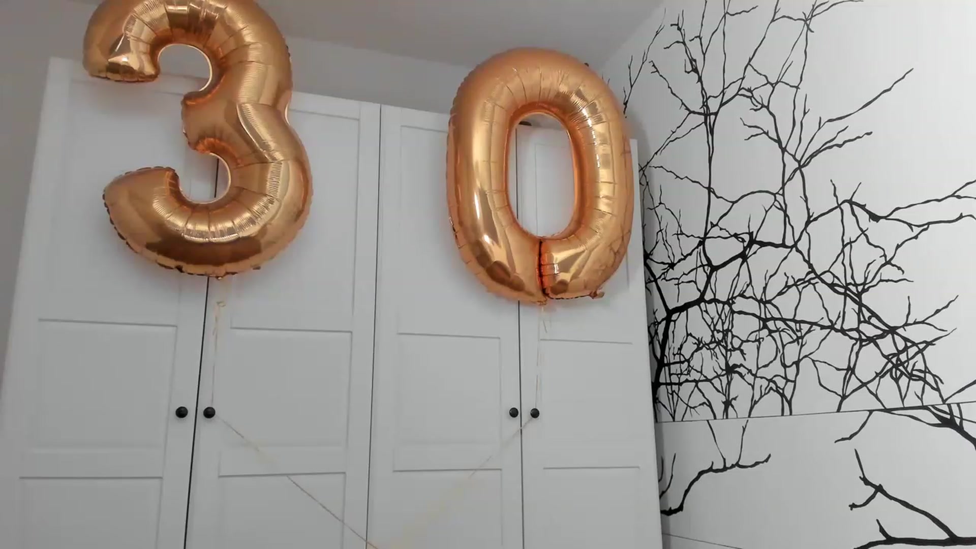 Gallery image thumbnail from Eve___'s myfreecams stream on, 03/19/2023, 18:50 image 17 of 20
