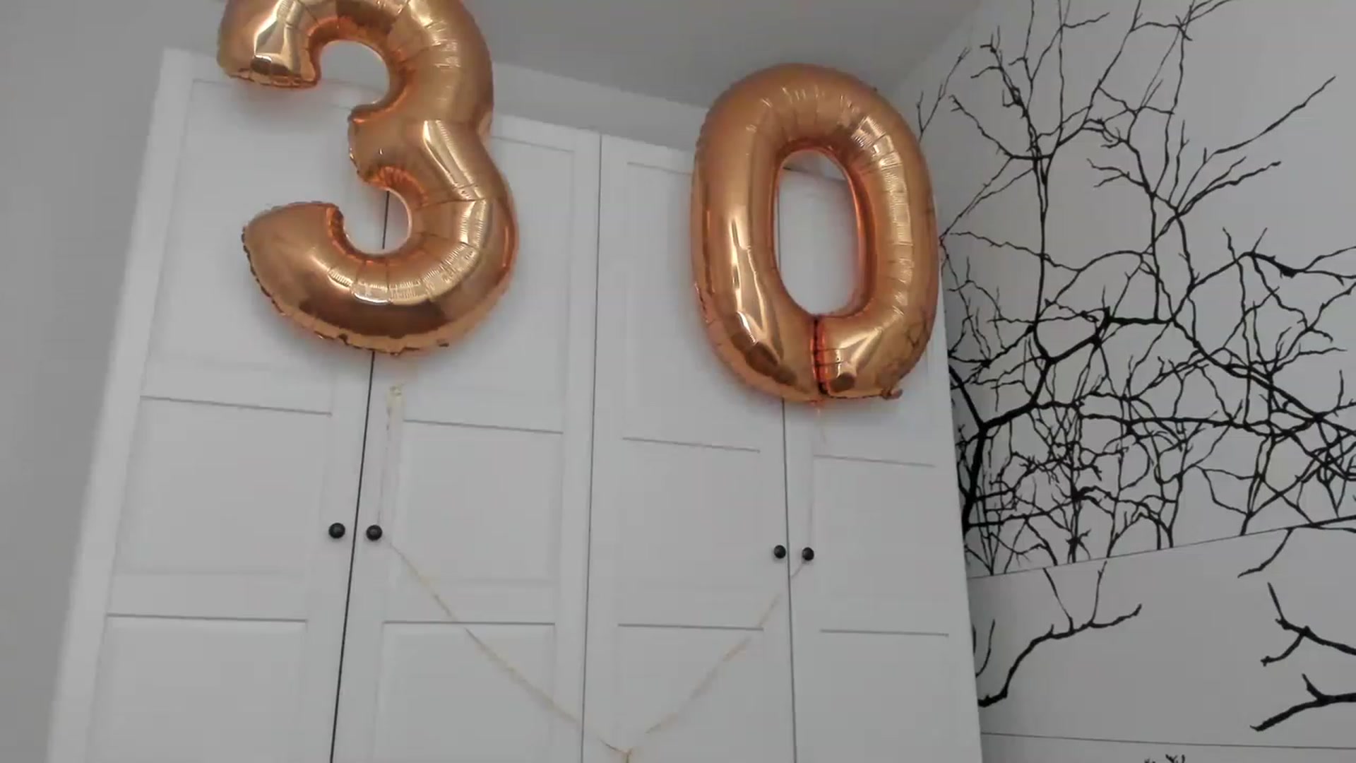 Gallery image thumbnail from Eve___'s myfreecams stream on, 03/19/2023, 20:26 image 14 of 20