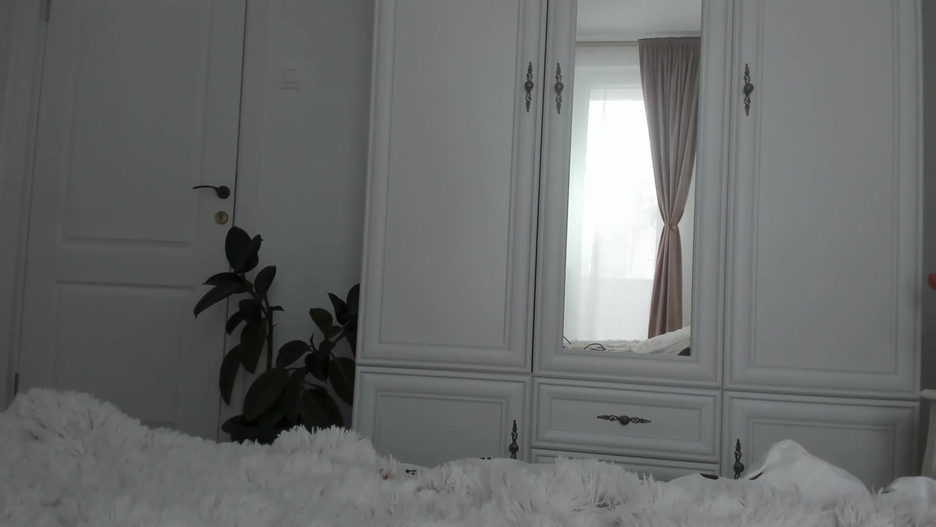 Gallery image thumbnail from Eve___'s myfreecams stream on, 04/08/2023, 14:10 image 10 of 20