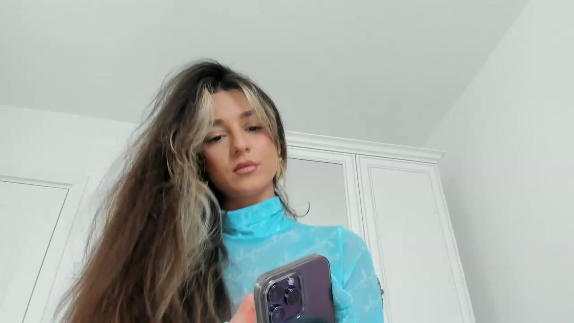 Gallery image thumbnail from Eve___'s myfreecams stream on, 05/07/2023, 13:12 image 18 of 20