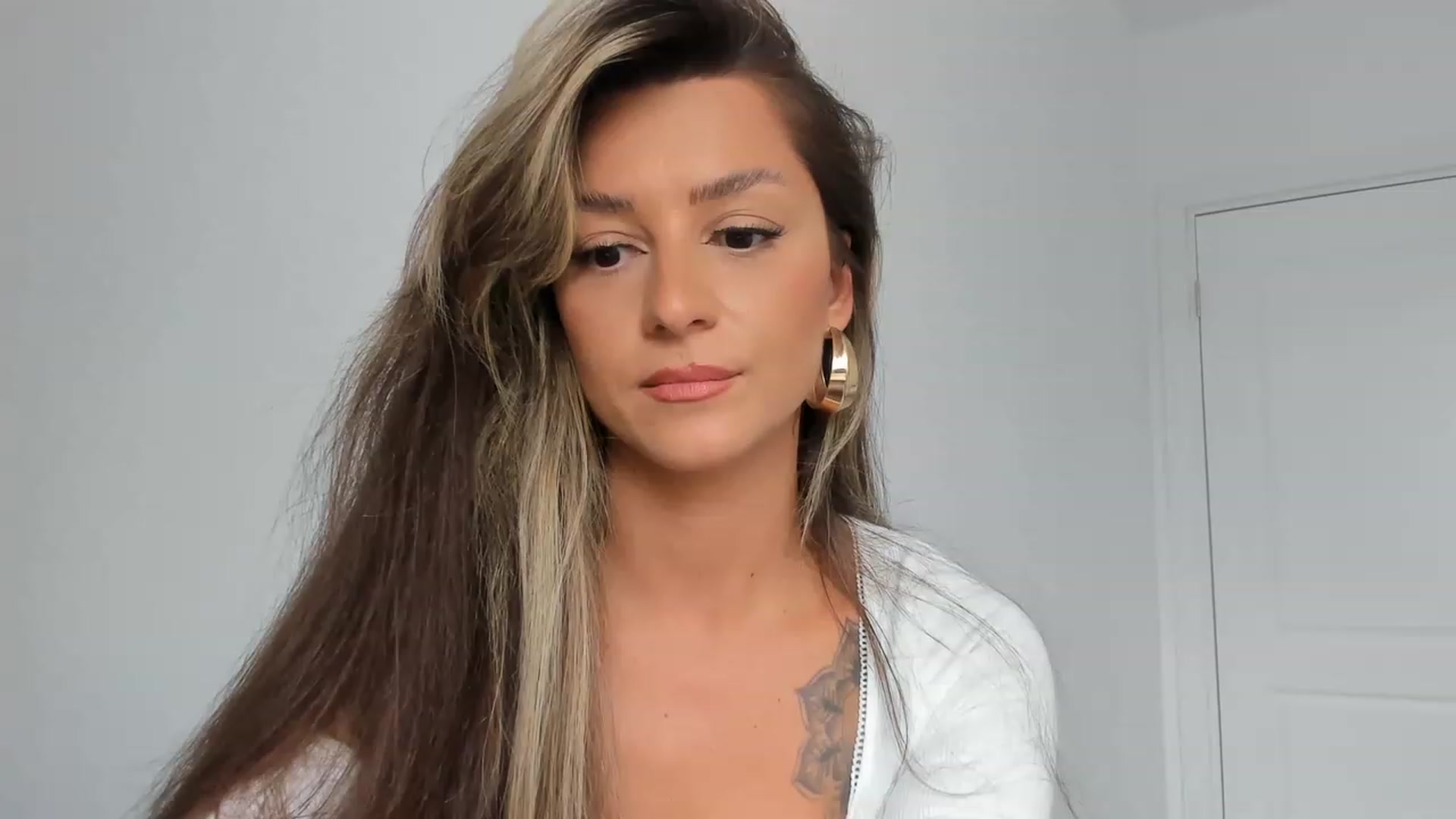 Gallery image thumbnail from Eve___'s myfreecams stream on, 06/02/2023, 15:32 image 6 of 20