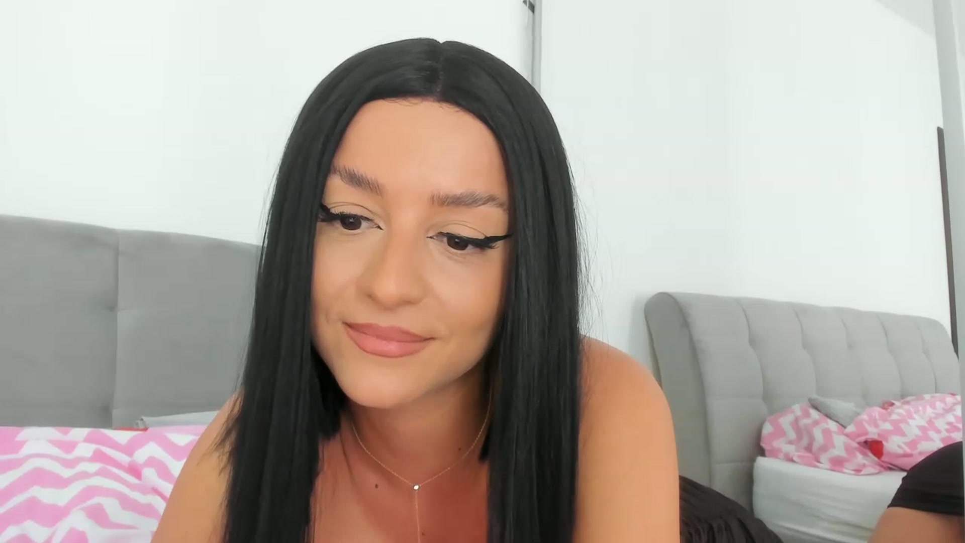 Gallery image thumbnail from Eve___'s myfreecams stream on, 06/11/2023, 14:18 image 19 of 20