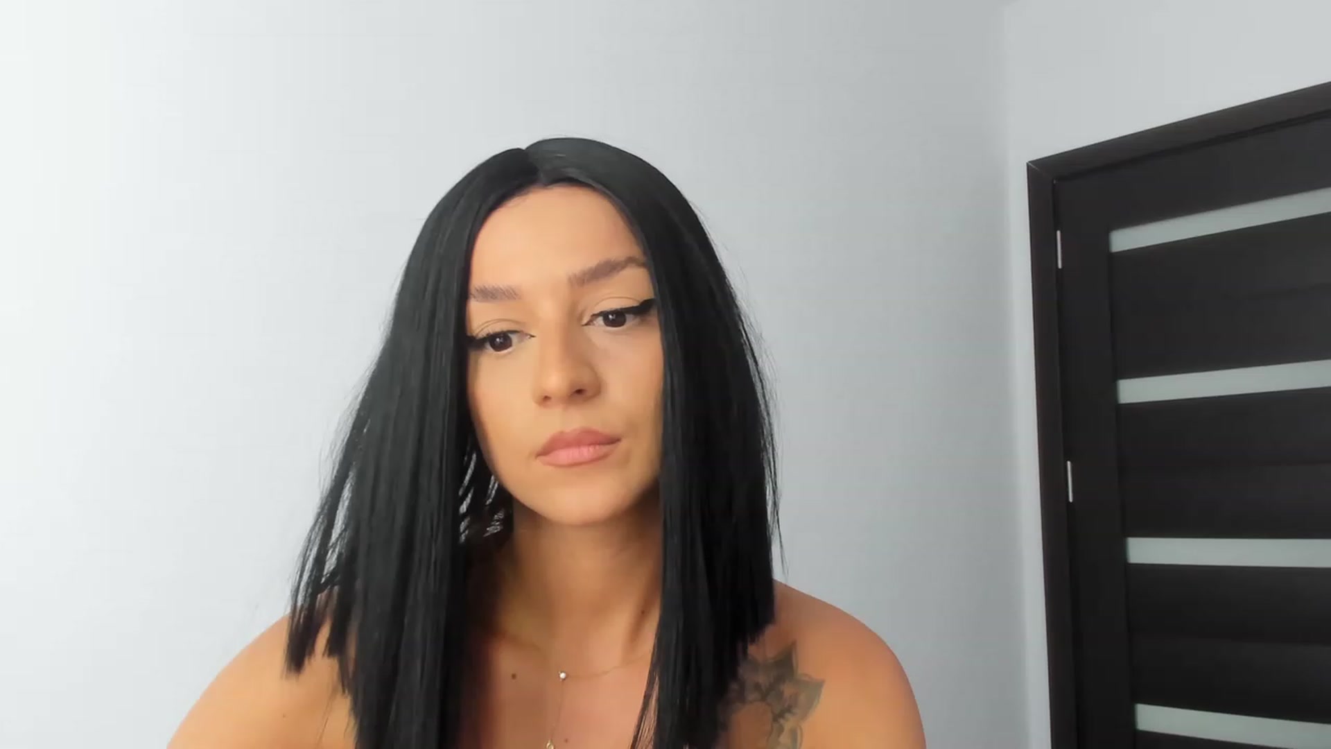 Gallery image thumbnail from Eve___'s myfreecams stream on, 06/11/2023, 14:53 image 5 of 20