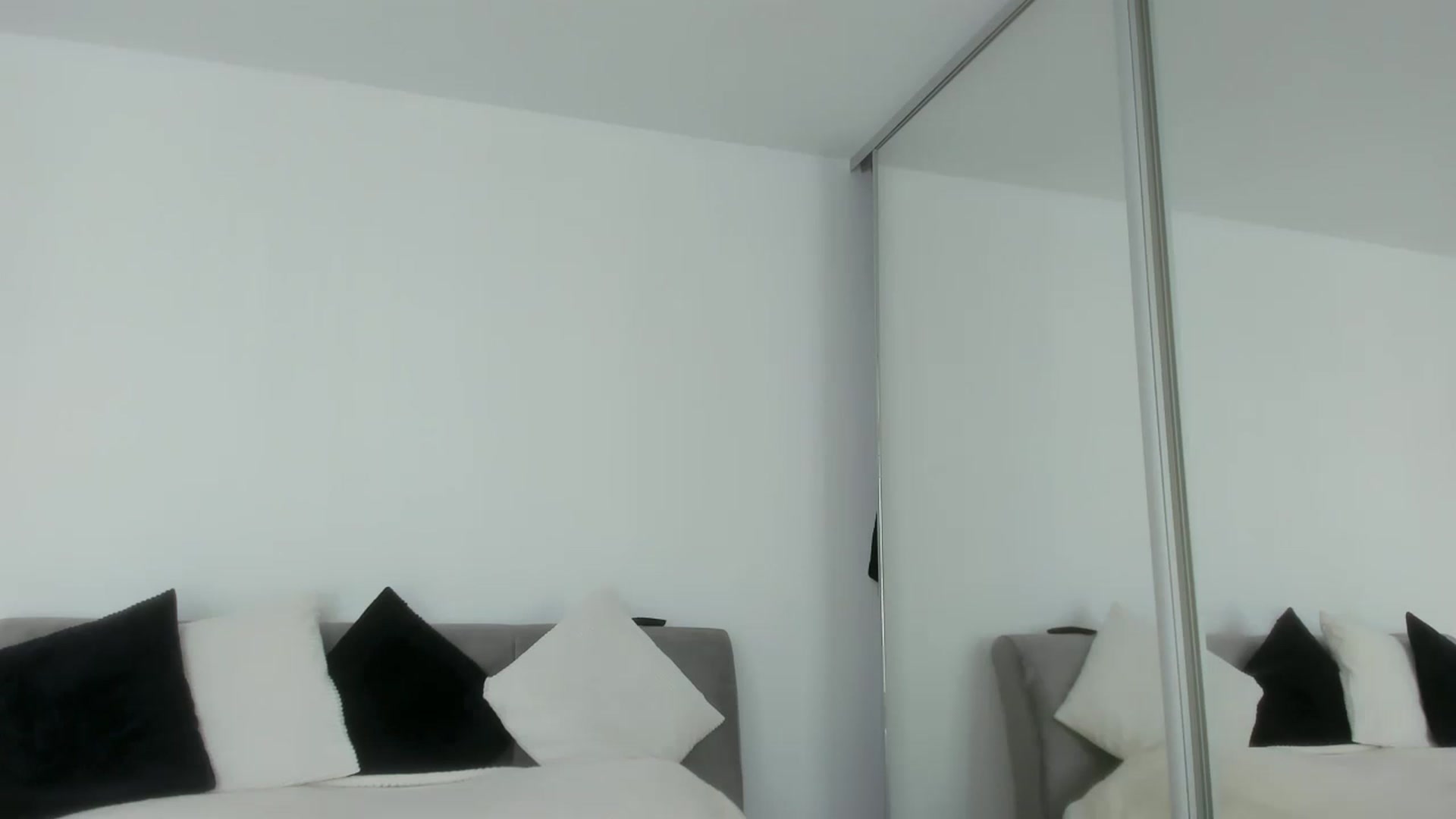 Gallery image thumbnail from Eve___'s myfreecams stream on, 07/09/2023, 15:04 image 13 of 20
