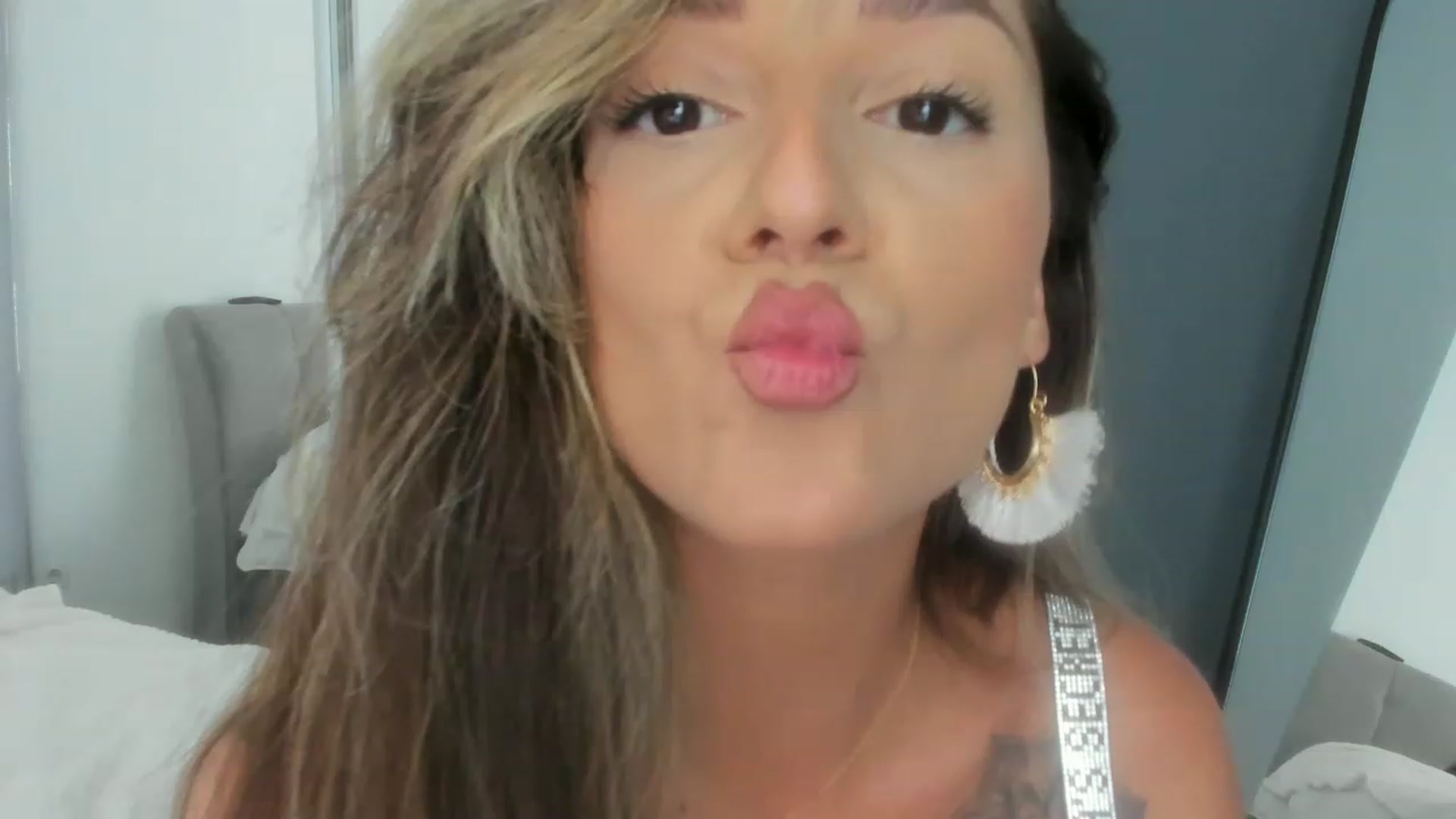 Gallery image thumbnail from Eve___'s myfreecams stream on, 07/09/2023, 17:20 image 20 of 20