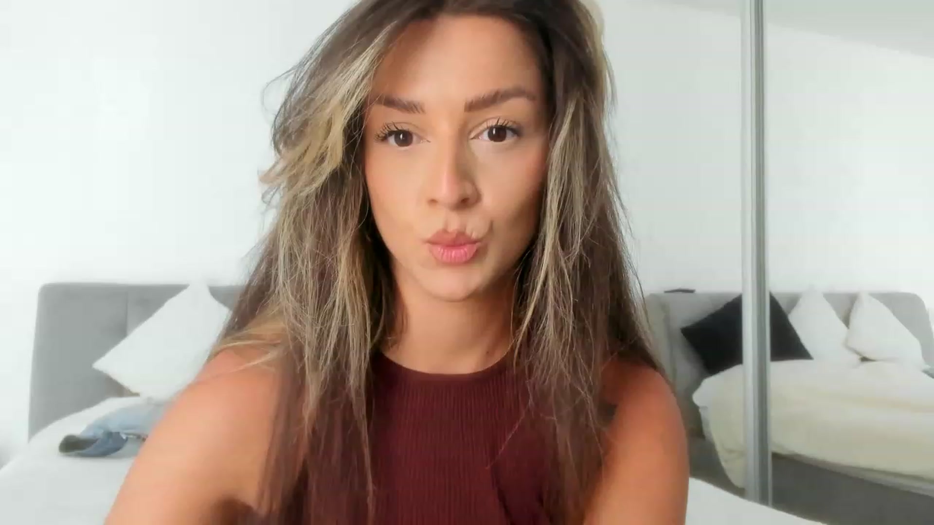 Gallery image thumbnail from Eve___'s myfreecams stream on, 07/11/2023, 13:52 image 18 of 20