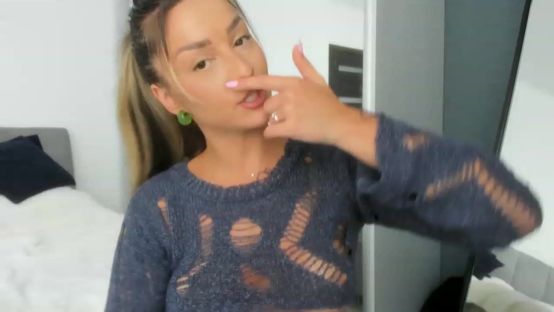 Gallery image thumbnail from Eve___'s myfreecams stream on, 07/23/2023, 15:45 image 20 of 20