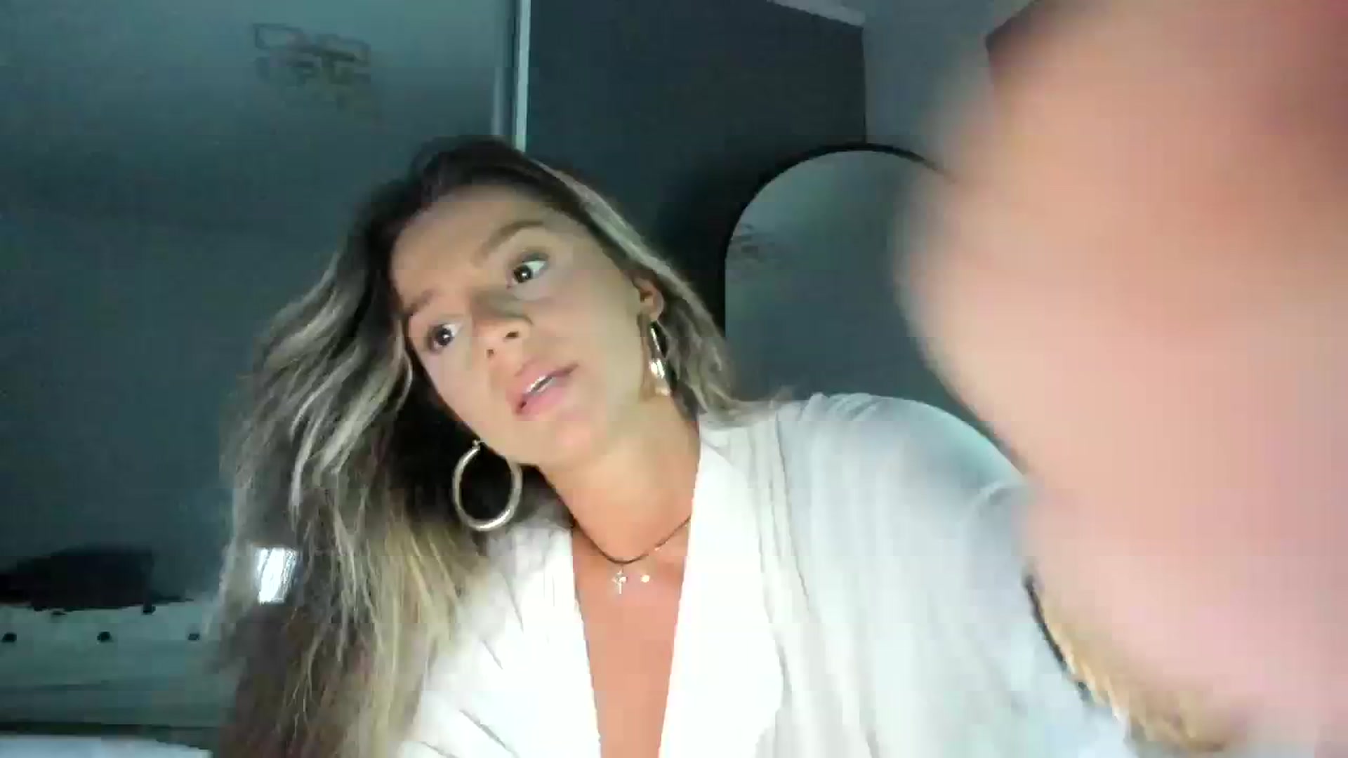 Gallery image thumbnail from Eve___'s myfreecams stream on, 08/19/2023, 17:39 image 20 of 20