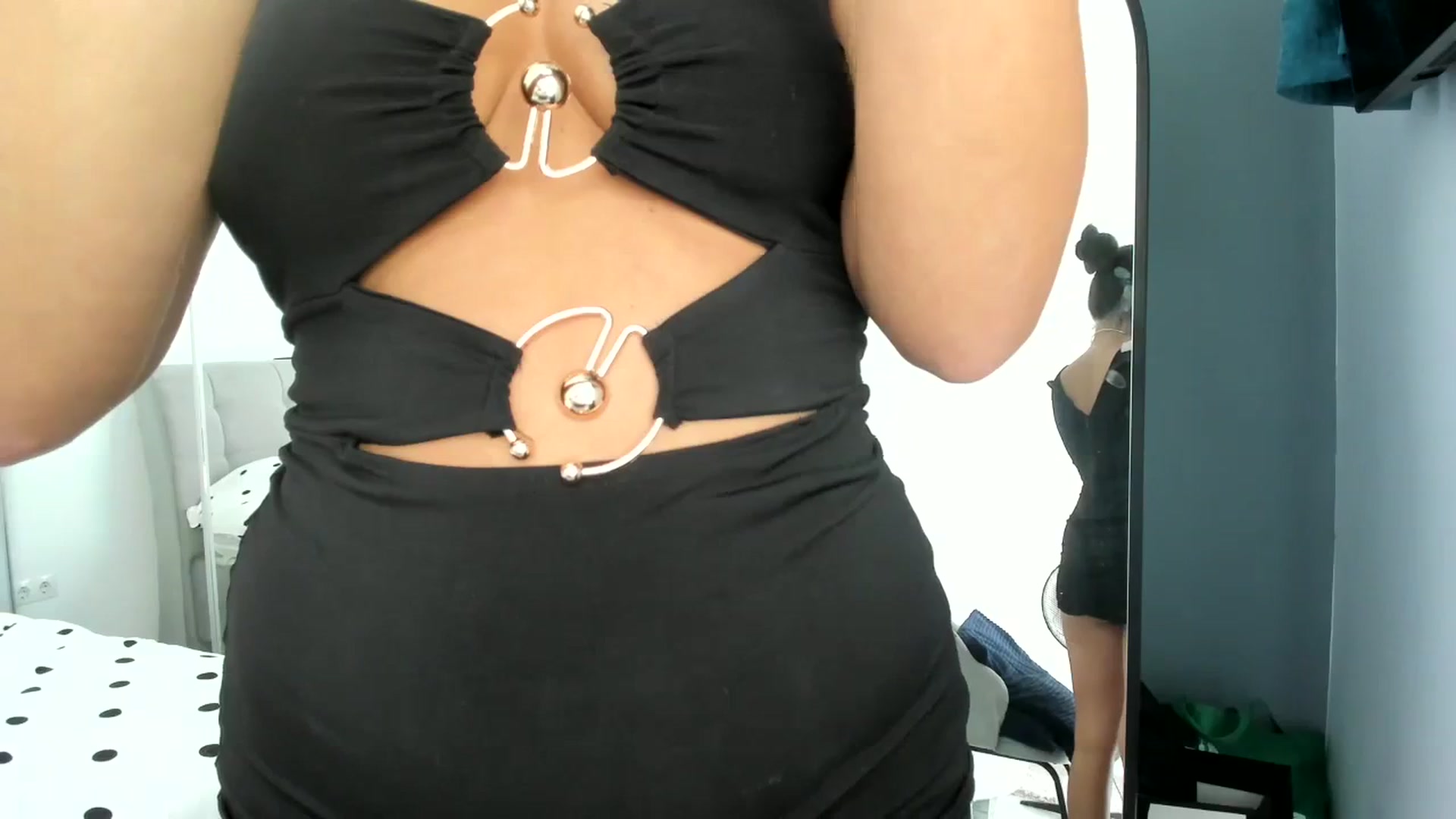 Gallery image thumbnail from Eve___'s myfreecams stream on, 08/27/2023, 13:07 image 13 of 20