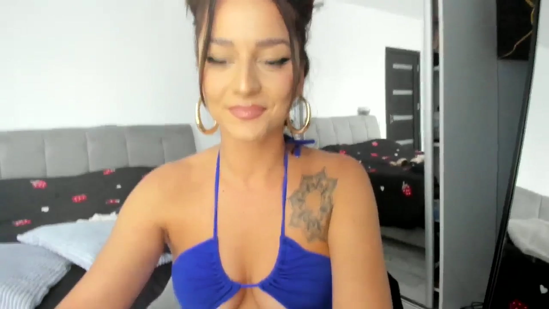 Gallery image thumbnail from Eve___'s myfreecams stream on, 09/17/2023, 15:31 image 18 of 20
