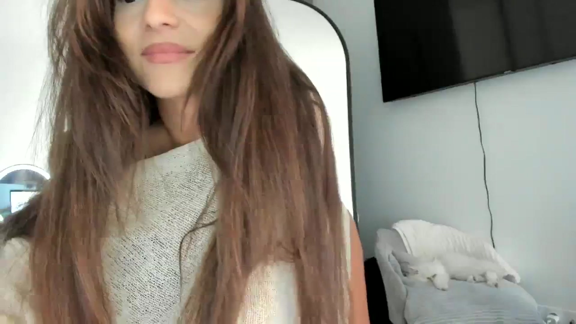 Gallery image thumbnail from Eve___'s myfreecams stream on, 10/07/2023, 15:23 image 10 of 20