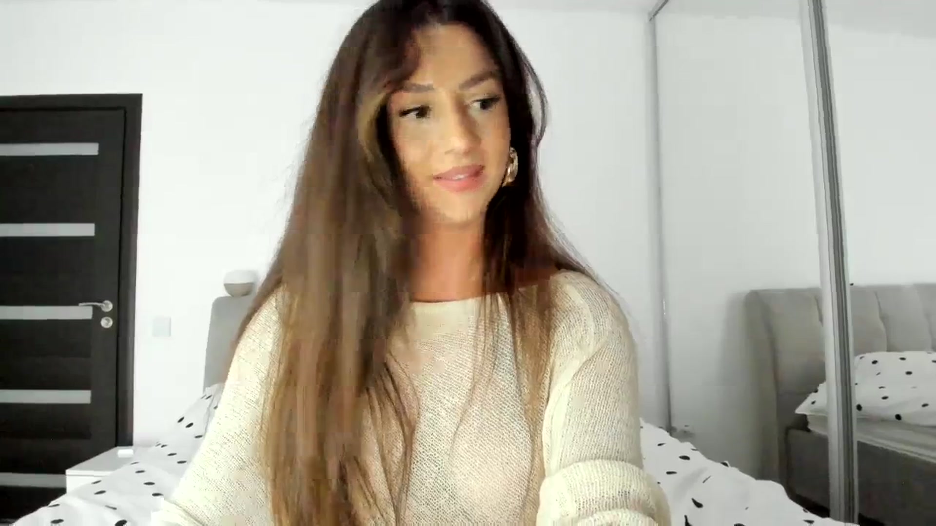 Gallery image thumbnail from Eve___'s myfreecams stream on, 10/07/2023, 15:48 image 12 of 20