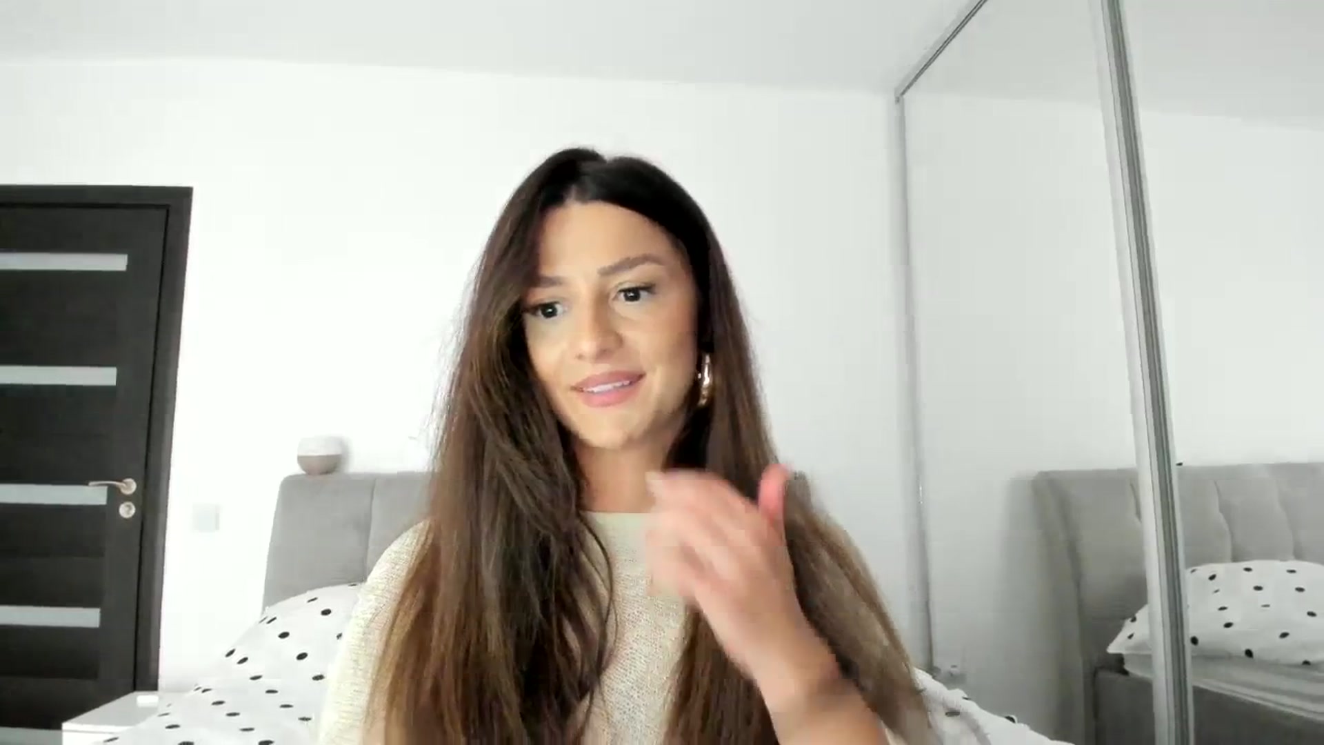 Gallery image thumbnail from Eve___'s myfreecams stream on, 10/07/2023, 15:48 image 7 of 20