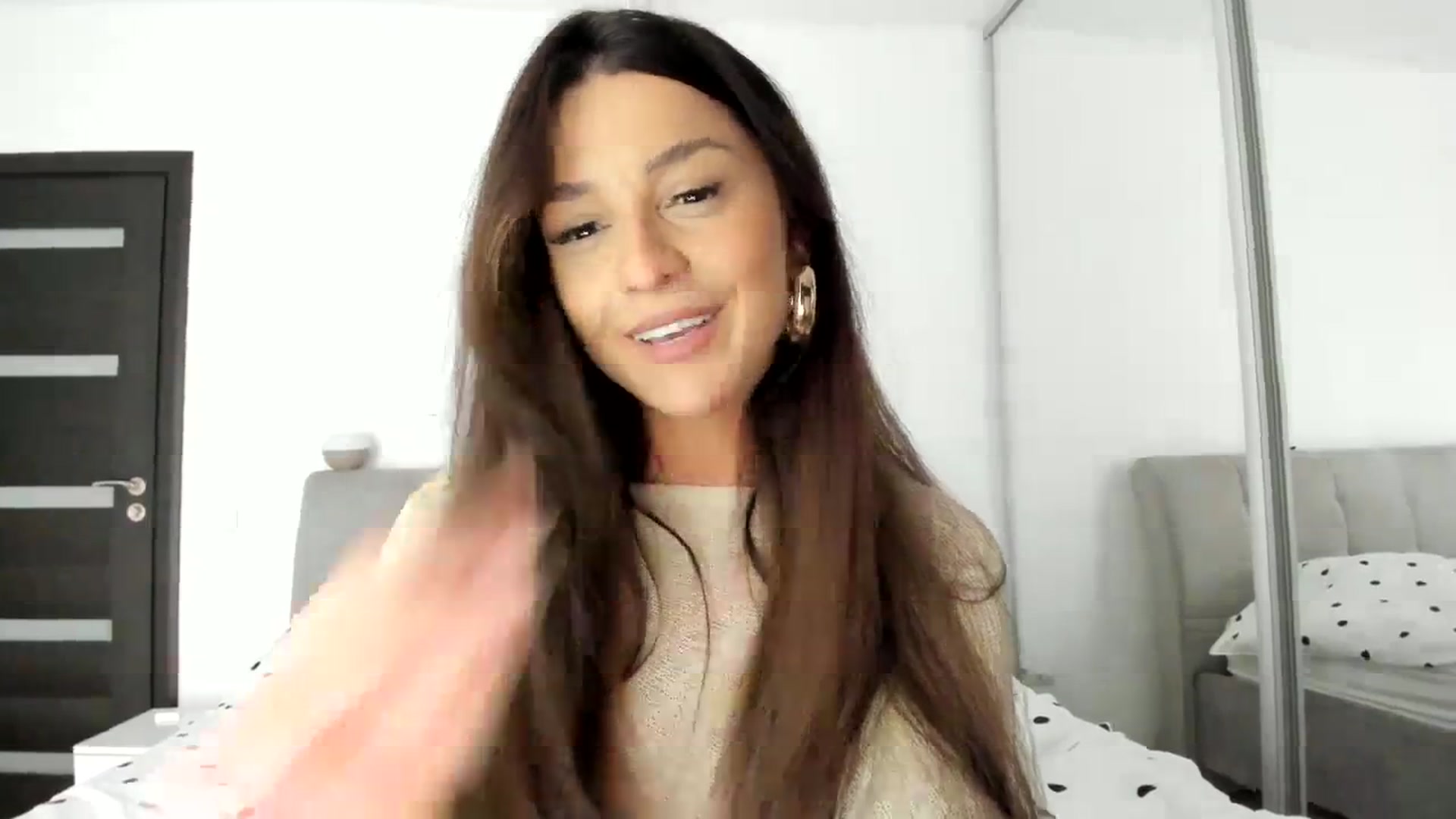 Gallery image thumbnail from Eve___'s myfreecams stream on, 10/07/2023, 15:48 image 5 of 20