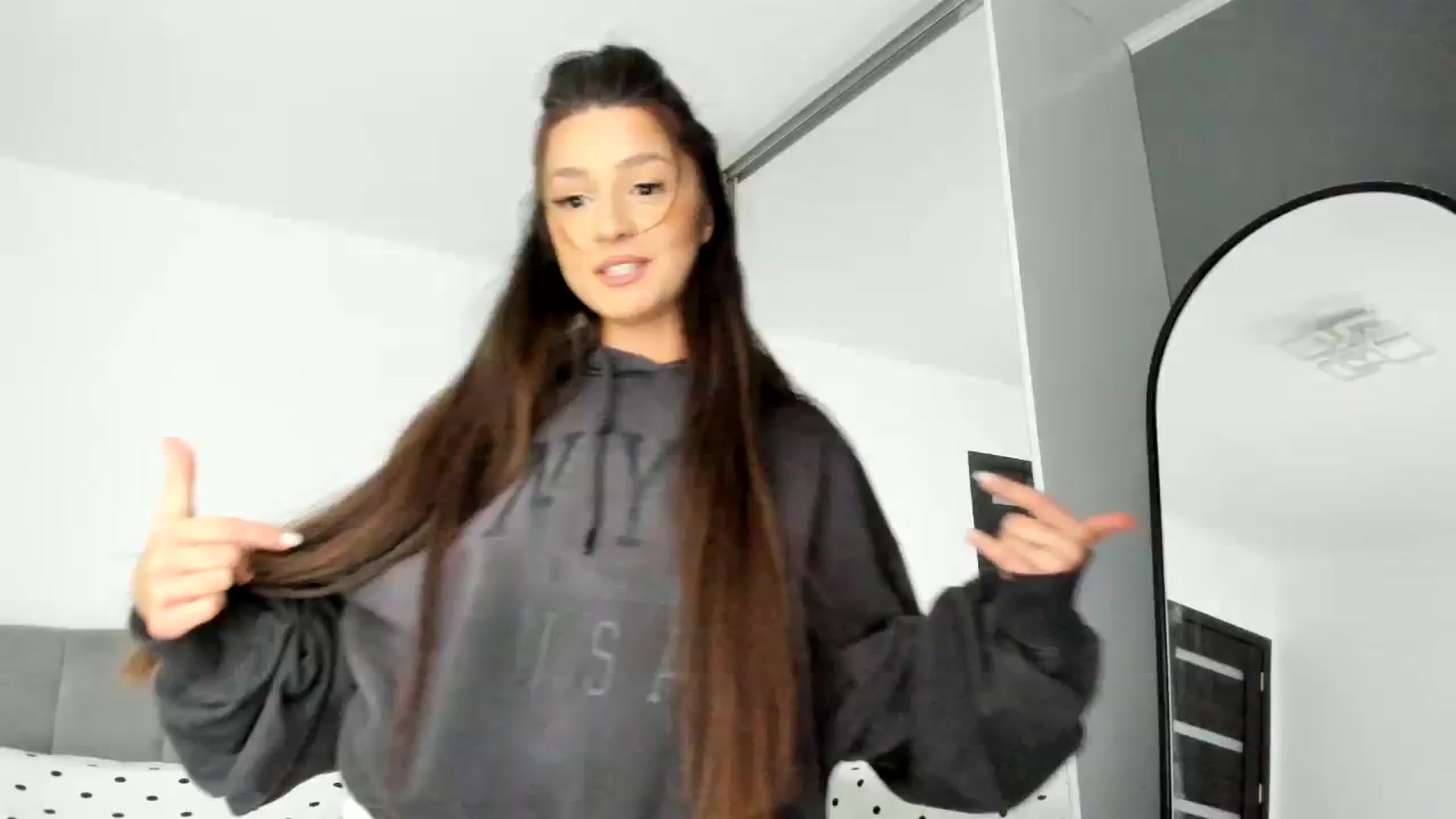Gallery image thumbnail from Eve___'s myfreecams stream on, 10/08/2023, 14:09 image 20 of 20