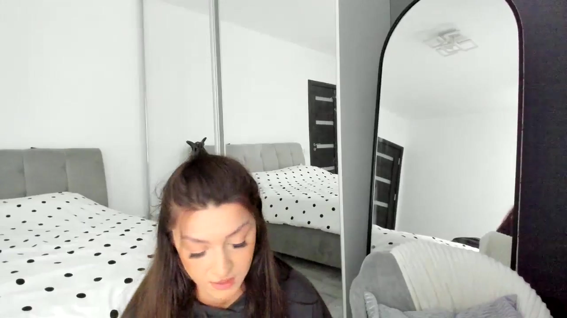 Gallery image thumbnail from Eve___'s myfreecams stream on, 10/08/2023, 14:09 image 7 of 20