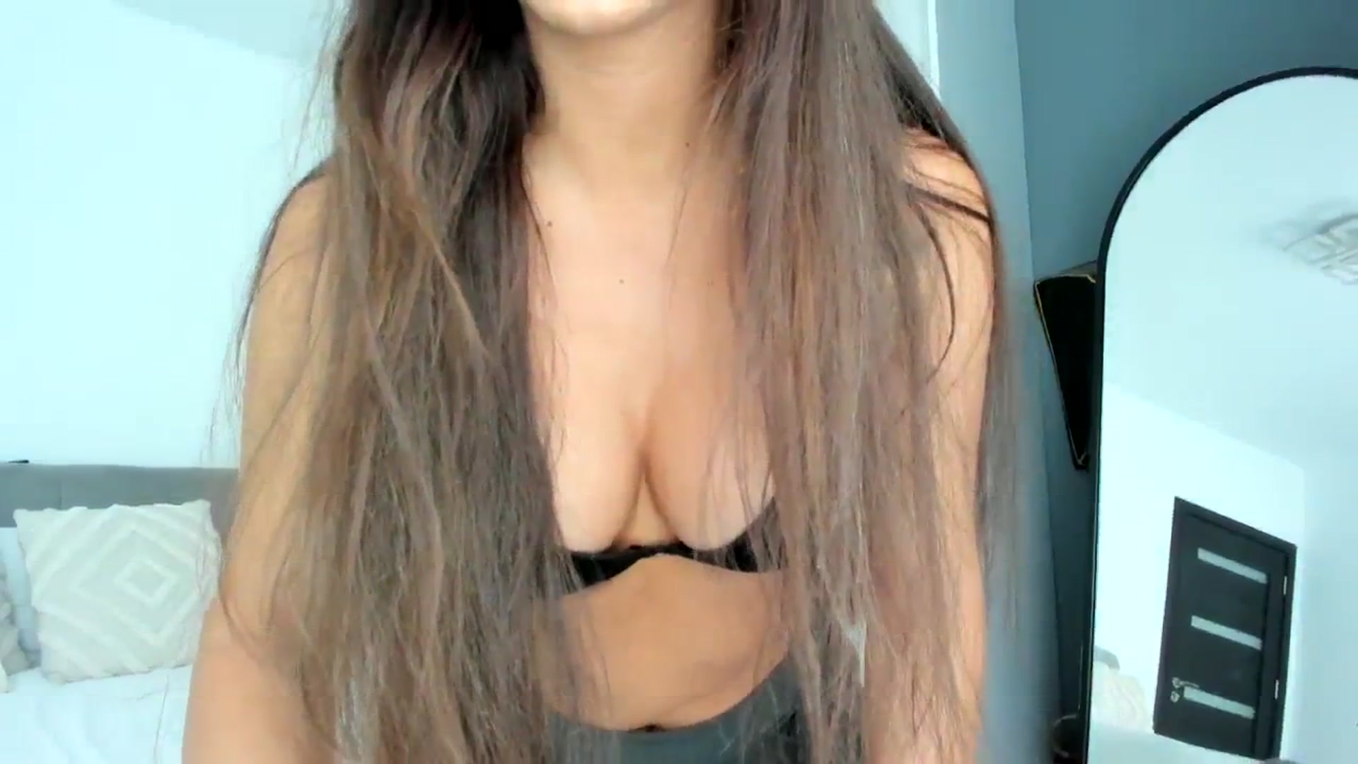 Gallery image thumbnail from Eve___'s myfreecams stream on, 10/19/2023, 13:52 image 5 of 20