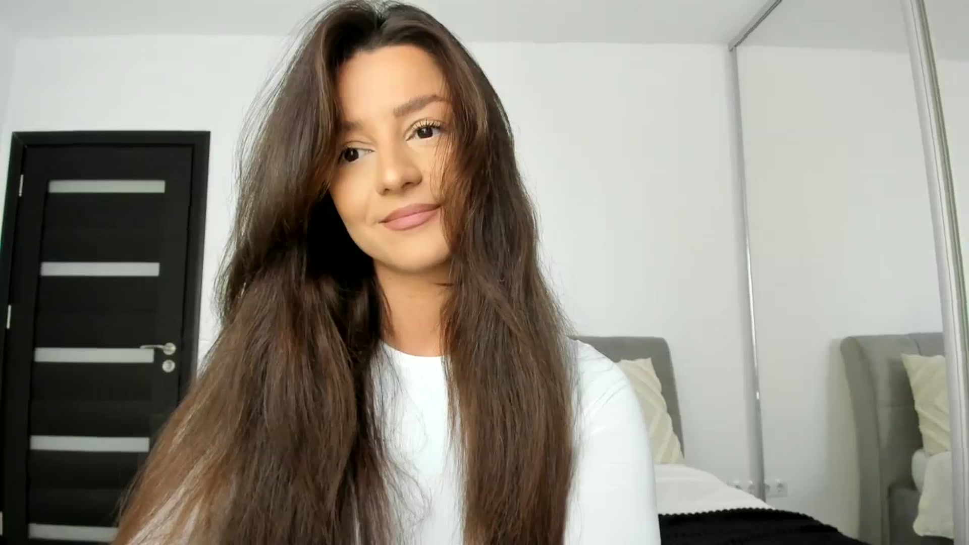Gallery image thumbnail from Eve___'s myfreecams stream on, 10/25/2023, 13:11 image 17 of 20