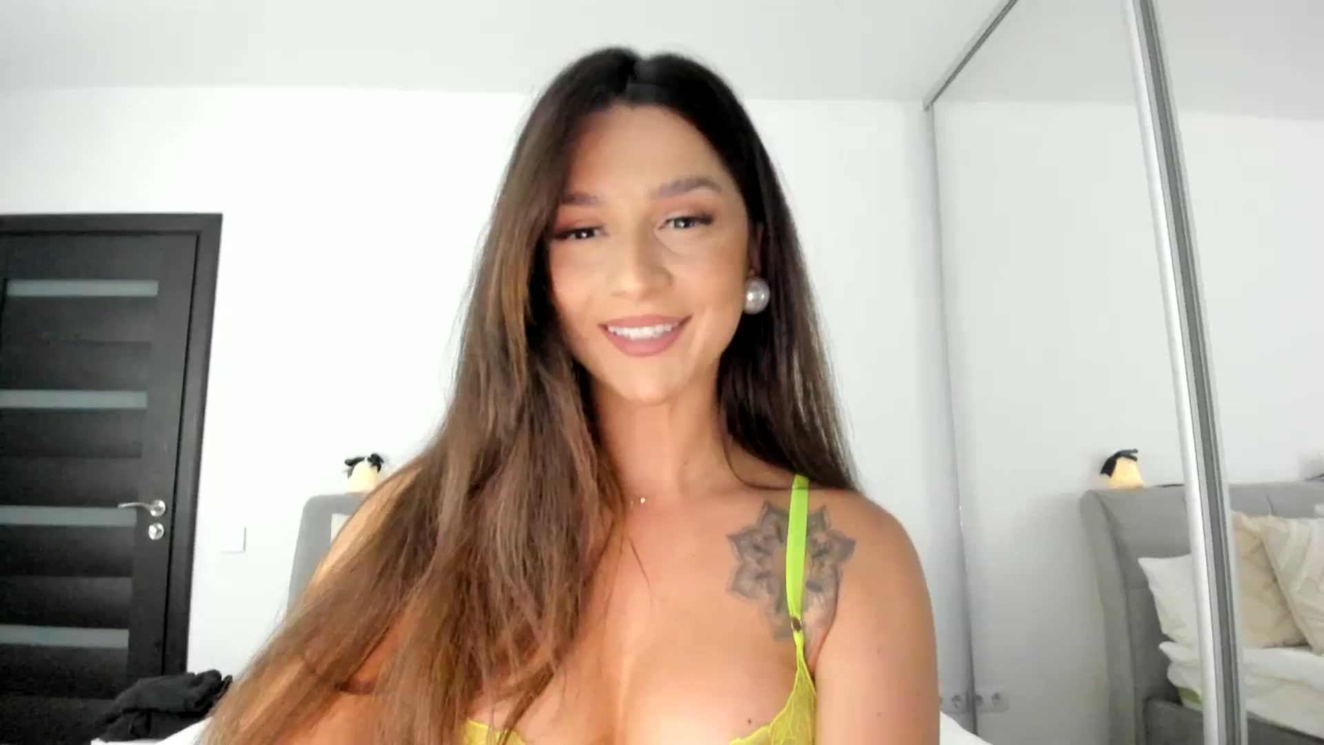 Gallery image thumbnail from Eve___'s myfreecams stream on, 12/01/2023, 17:08 image 1 of 20