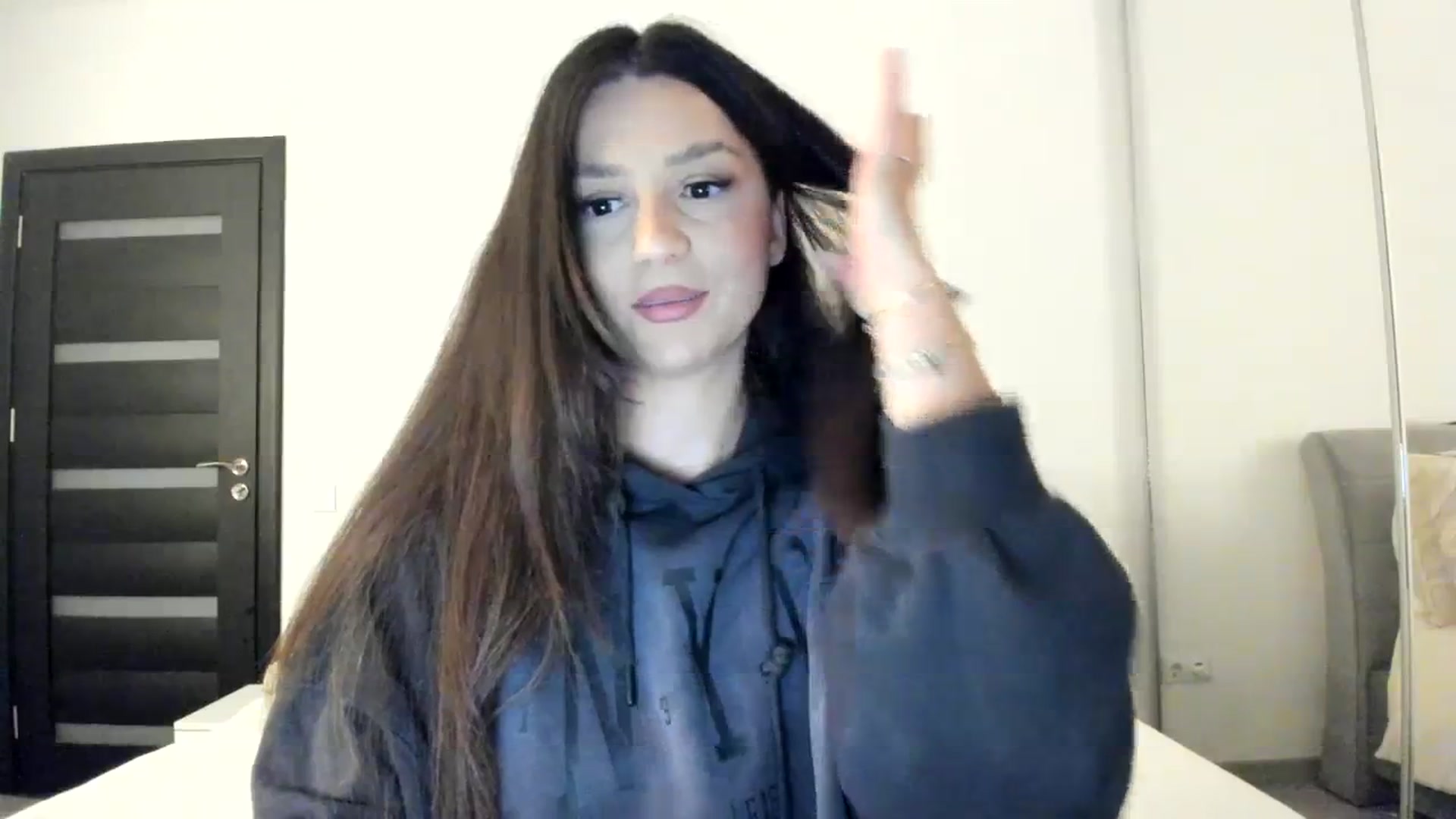 Gallery image thumbnail from Eve___'s myfreecams stream on, 12/09/2023, 15:49 image 9 of 20