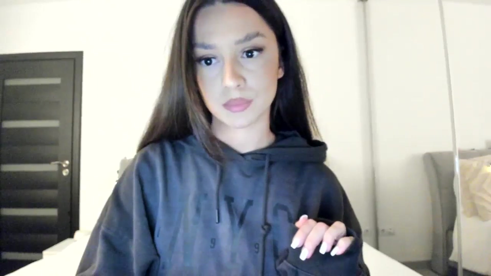 Gallery image thumbnail from Eve___'s myfreecams stream on, 12/09/2023, 15:49 image 13 of 20